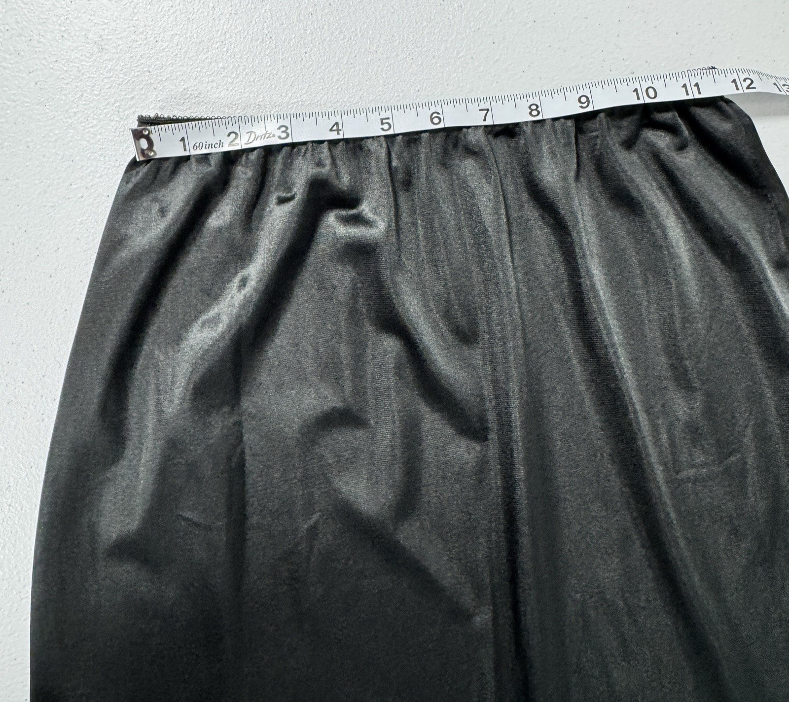 Vintage Warner’s Perfect Measure Half Slip Lace Hem Size Medium USA Black 55300