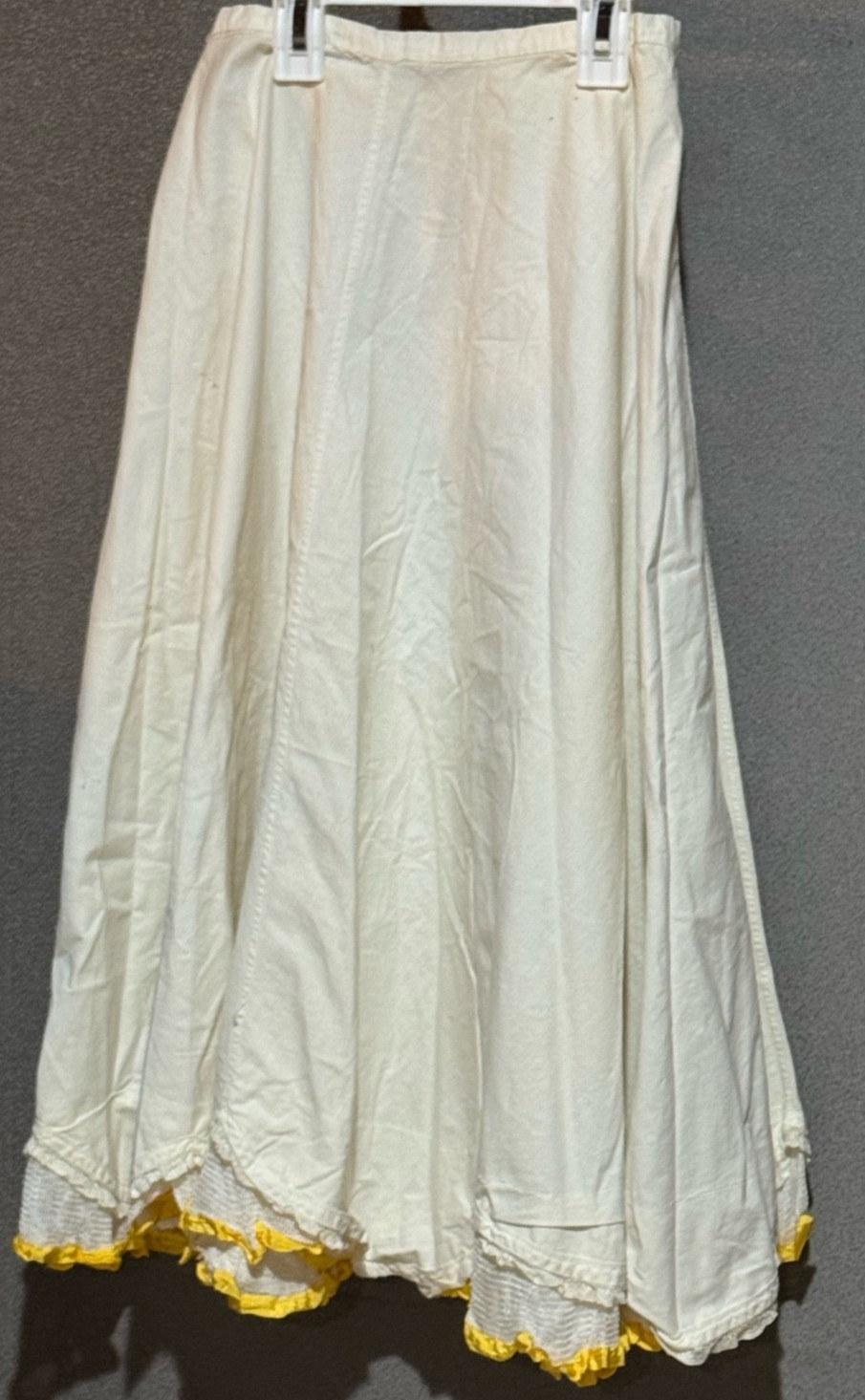 Antiq. FRENCH EDWARDIAN VICTORIAN WHITE COTTON PETTICOAT WITH LACE Trim Netted