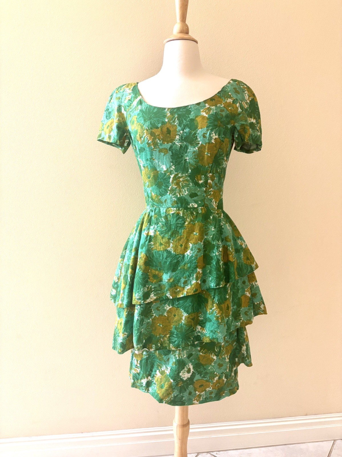 Vintage 1950’s 60s Watercolor Green gold Floral Peplum Tiered Cocktail Dress S