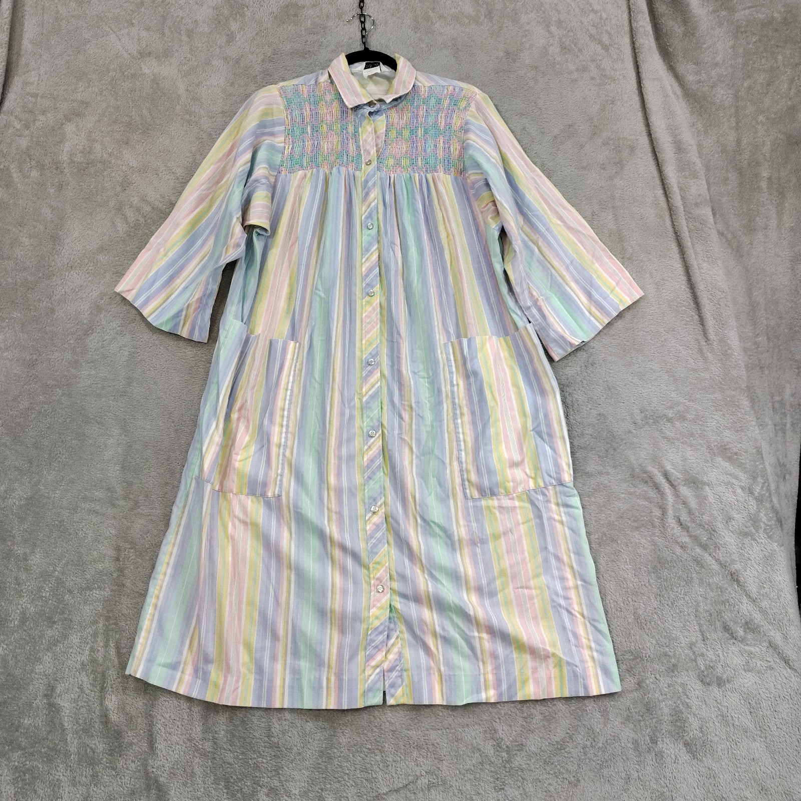 Vintage Models Coat 12 Colorful House Coat Dress Robe Snap Granny Core Spring