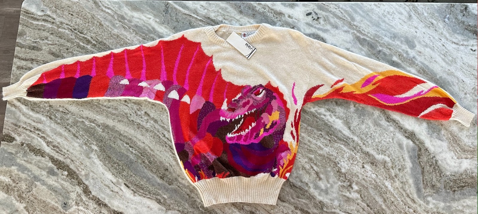KRIZIA maglia Vintage Dragon Sweater – Vintage New with Tags – Made in Italy.