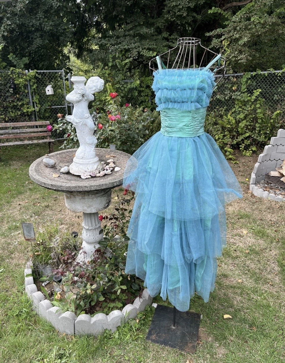 1950s Striking Teal Blue Aqua Prom Formal Dress Rhinestones Chiffon Lace