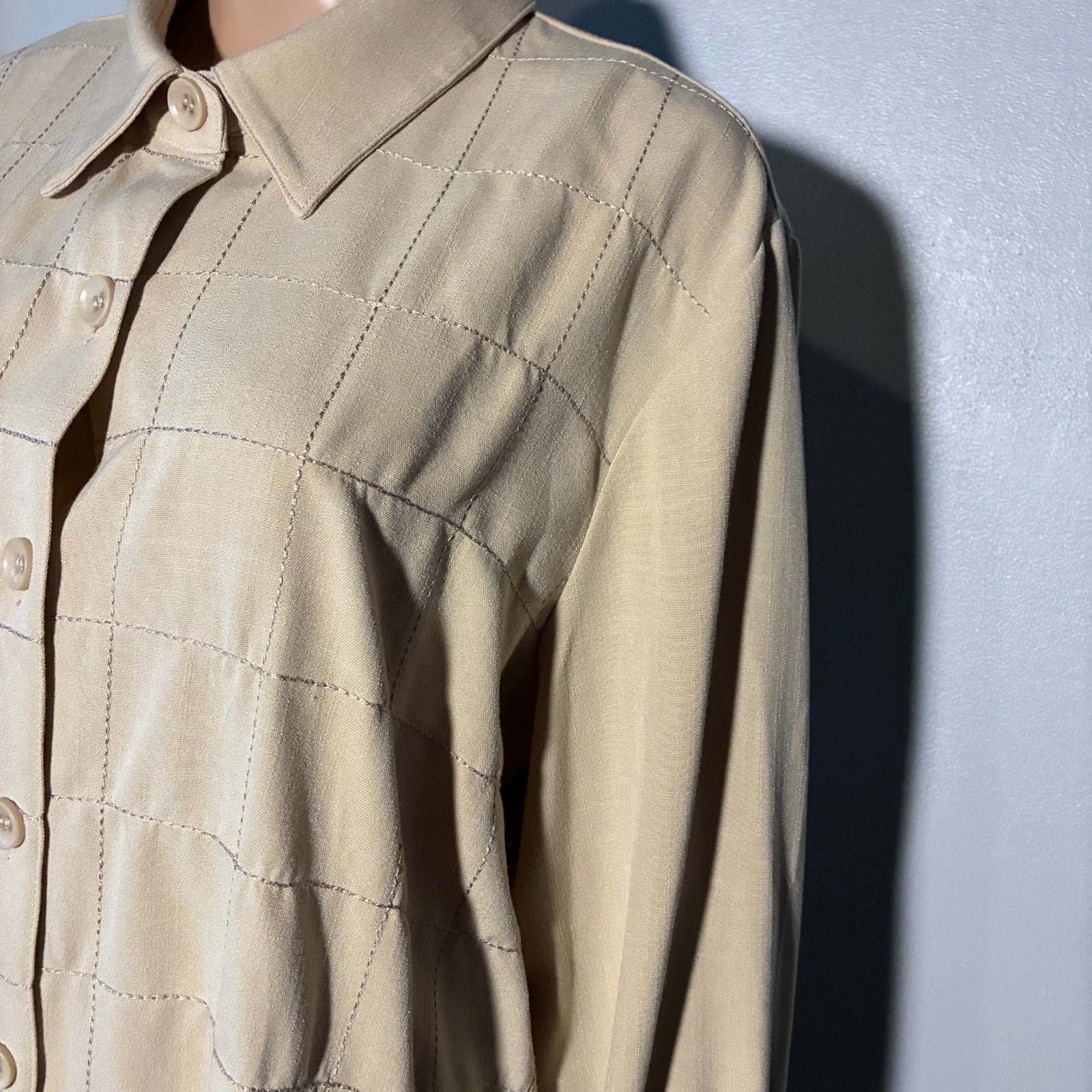 Vintage Brownstone Studio Women’s Shirt Size 1X Tan Long Sleeve Embroidered
