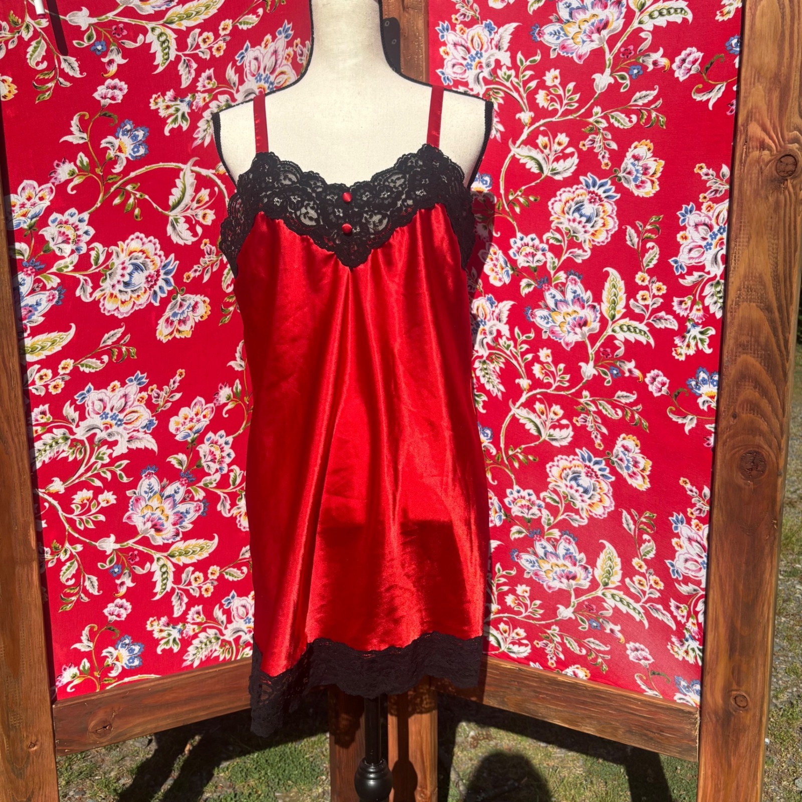VTG Red Satin Back Lace Trim Lingerie Mini Slip Dress Romantic Goth Size M