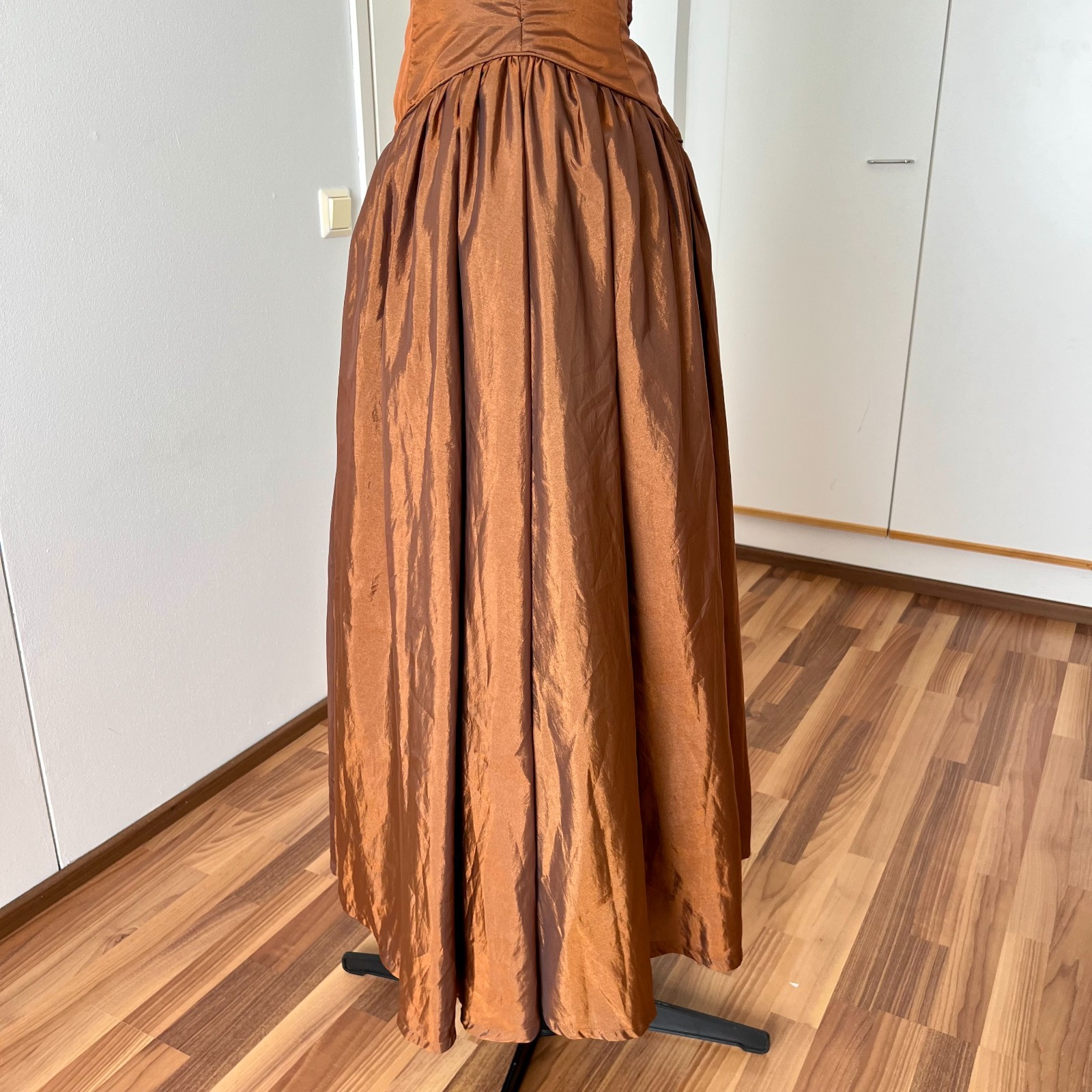 1980s JOHN CHARLES Off Shoulder Cocktail Gown Prom Party Taffeta Gala Evening