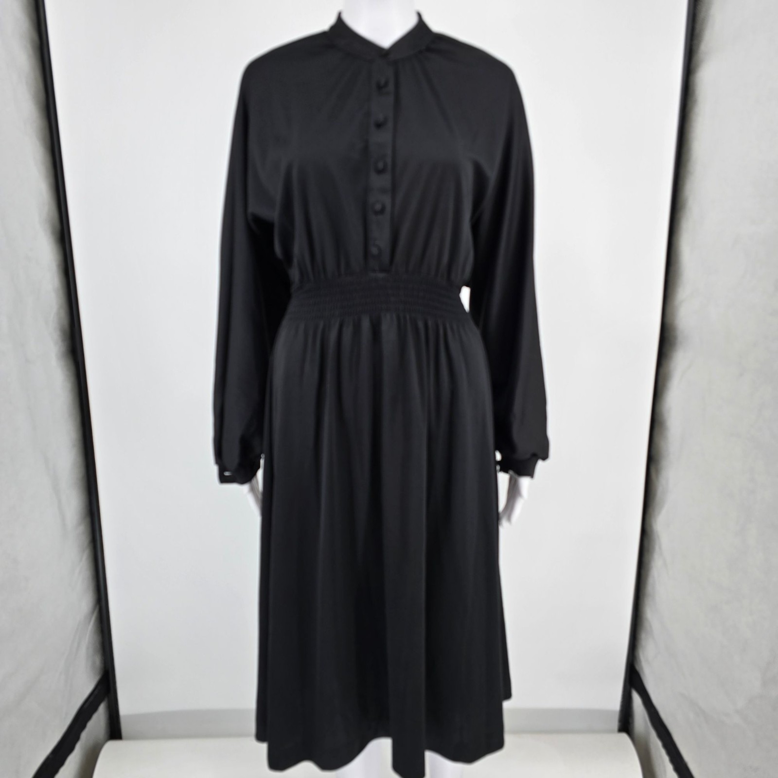 Vintage 1980s Made in USA Smocked Waist Batwing Sleeve Midi Dress (Size 12/L)