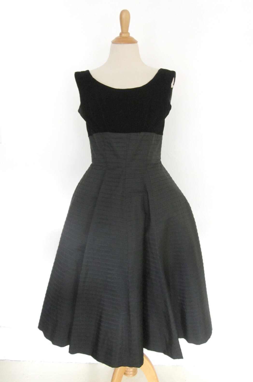 Vtg 50s Suzy Perette Black New Look Cocktail Dress S Fit & Flare Velvet Empire