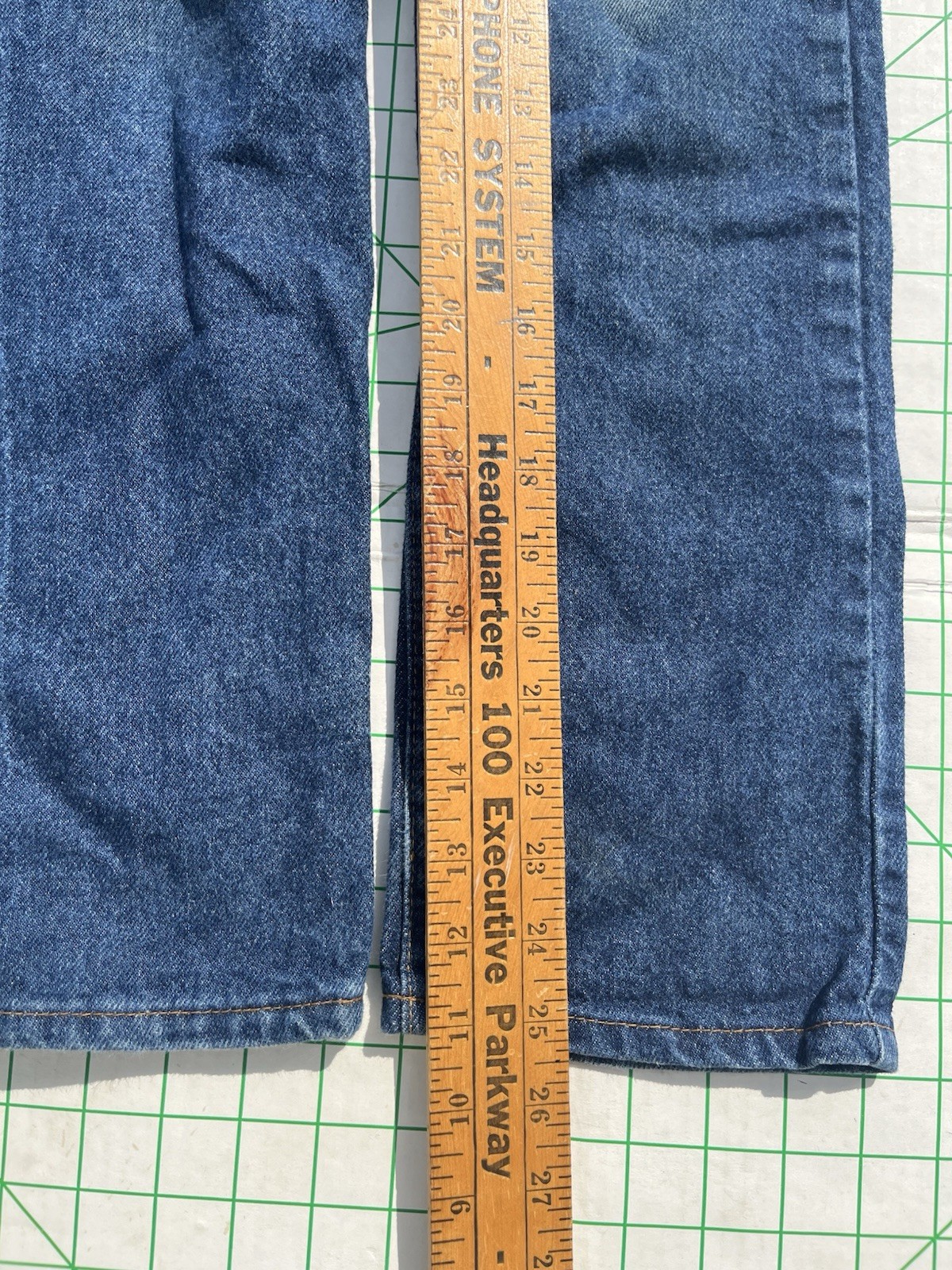 Levi Vintage Orange Tab Style 305 Regular Size 12 Regular-26w New Dark Blue Wash