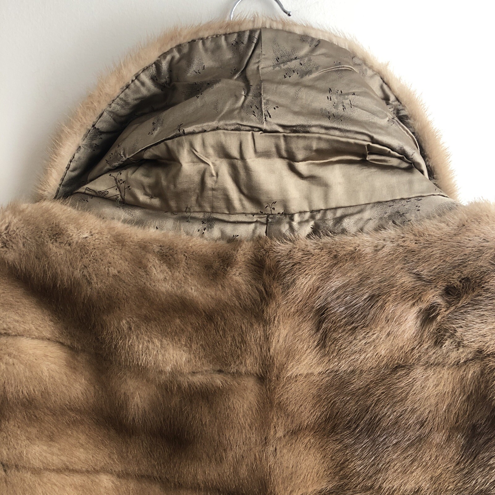 Vintage Autumn Haze Emba Natural Brown Mutation Mink Arm Slits Fully Lined Mint
