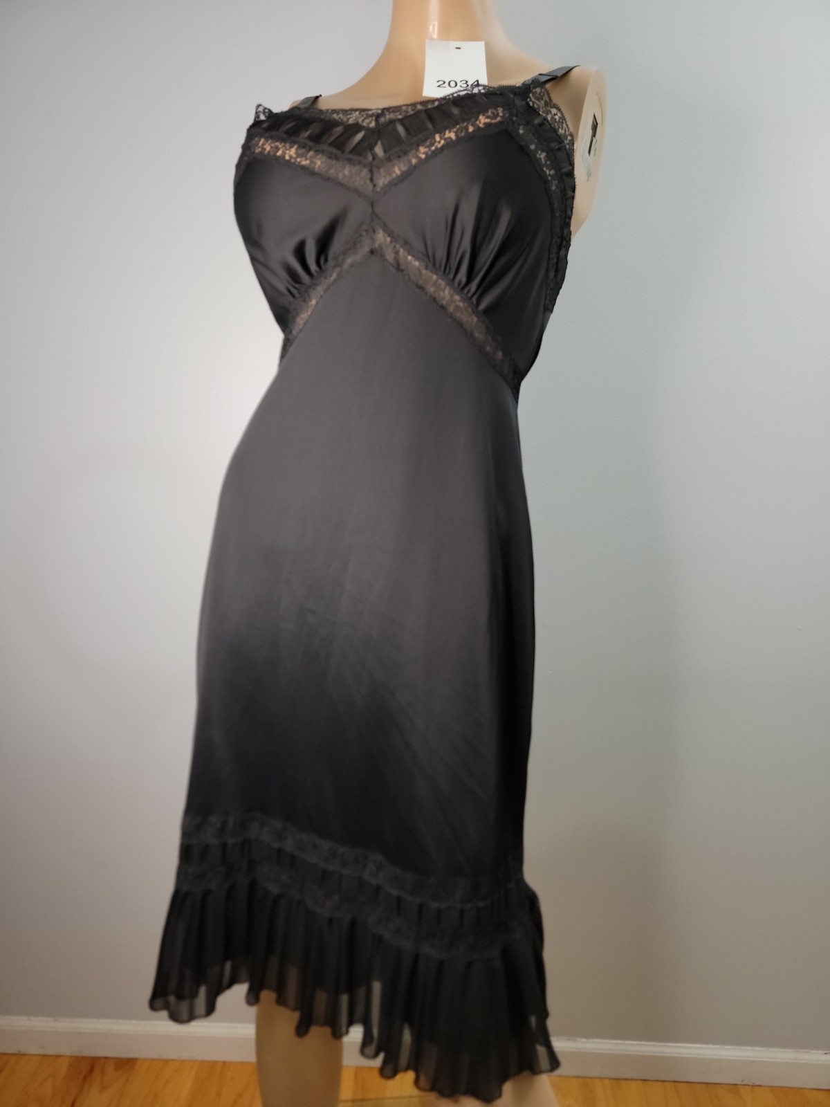 Vintage Charmode Tricot Nylon Black Pleated Lace/Pleat Detail Full Slip Size 34