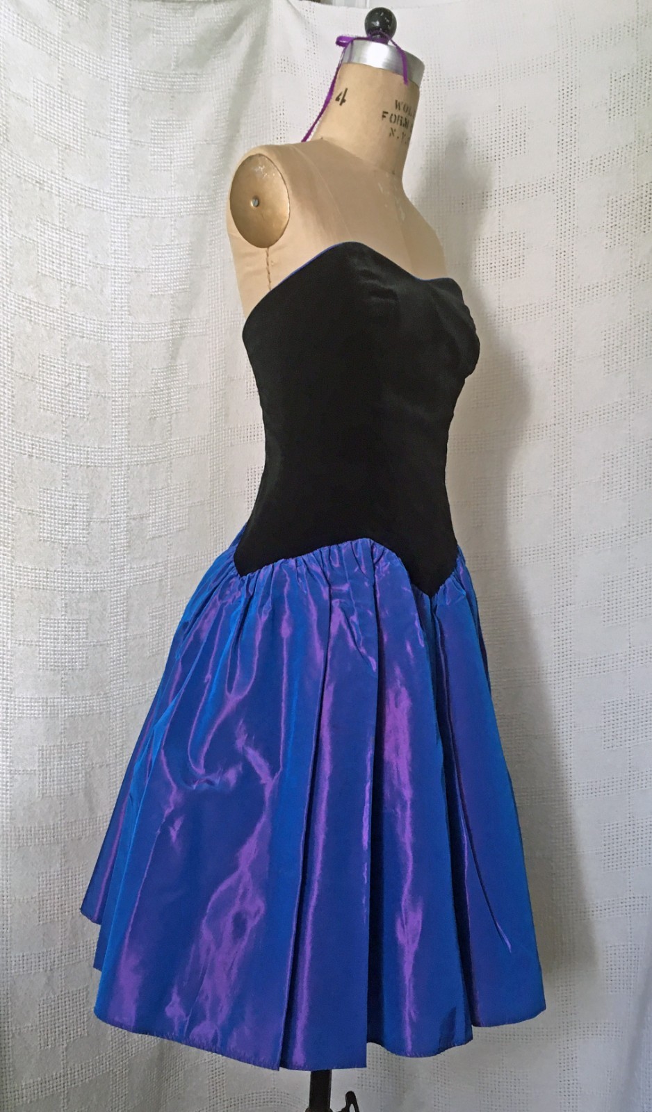 Vintage 1980s Laura Ashley Strapless Dress Prom Party Velvet Taffeta US 8 UK 10