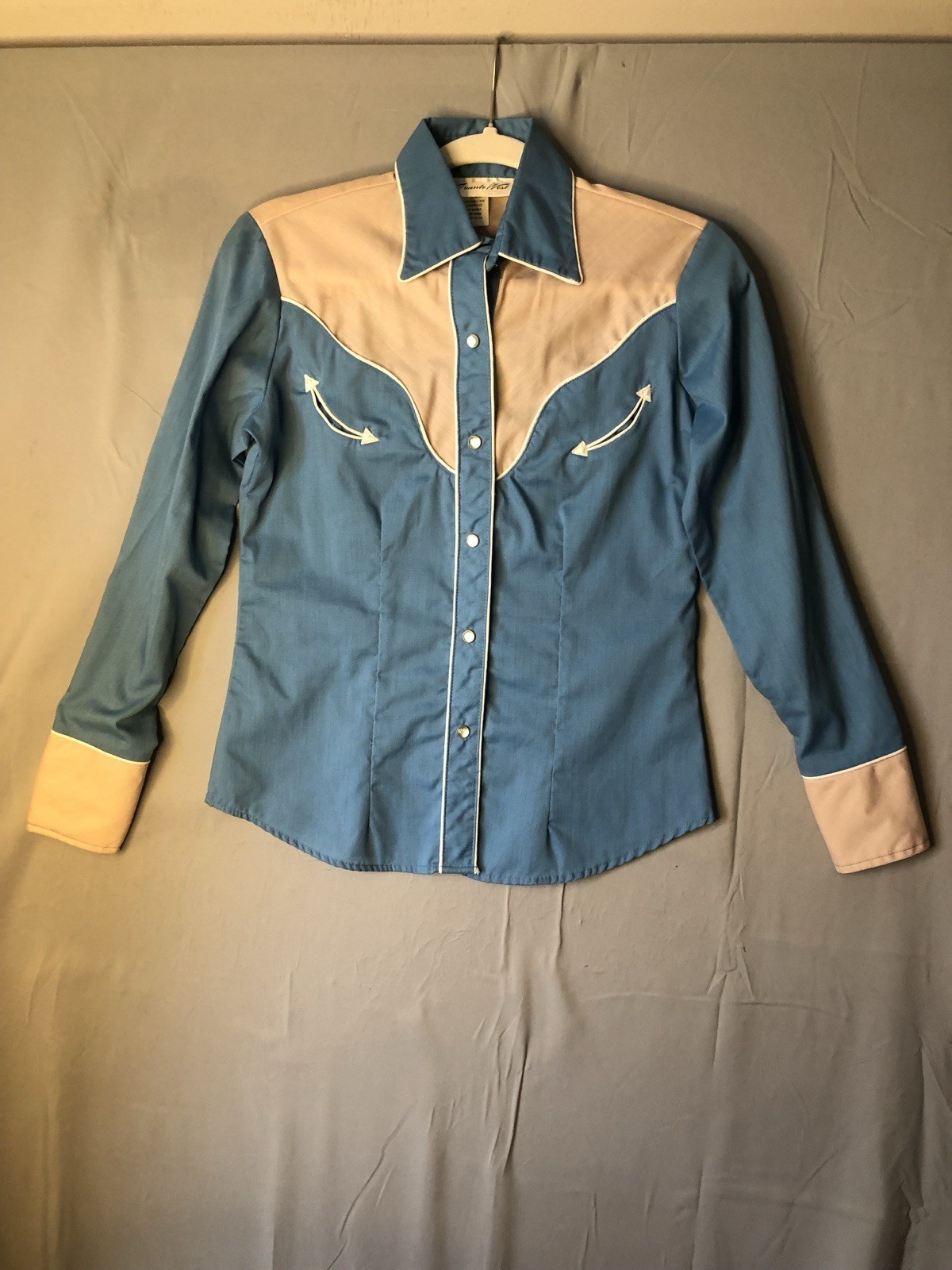 Vintage Western Wear Top Pearl Snaps Women’s Size 9/10 Smile Pockets
