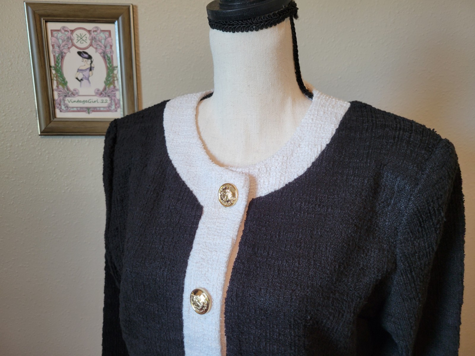 90s Preppy Black w/ White Trim Knit Longsleeve Crop Top, Gold Buttons, Size L