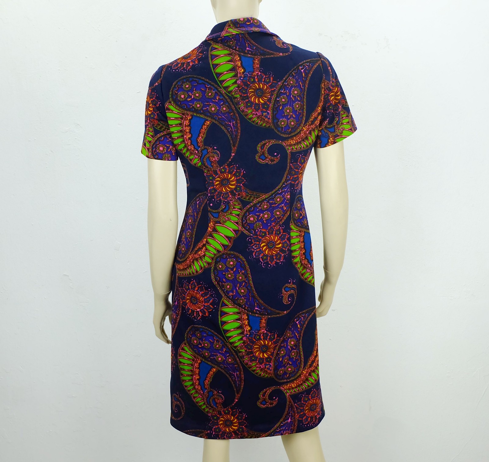 DRESS 60s 70s true vintage dress size M (38) paisley pattern bright colours