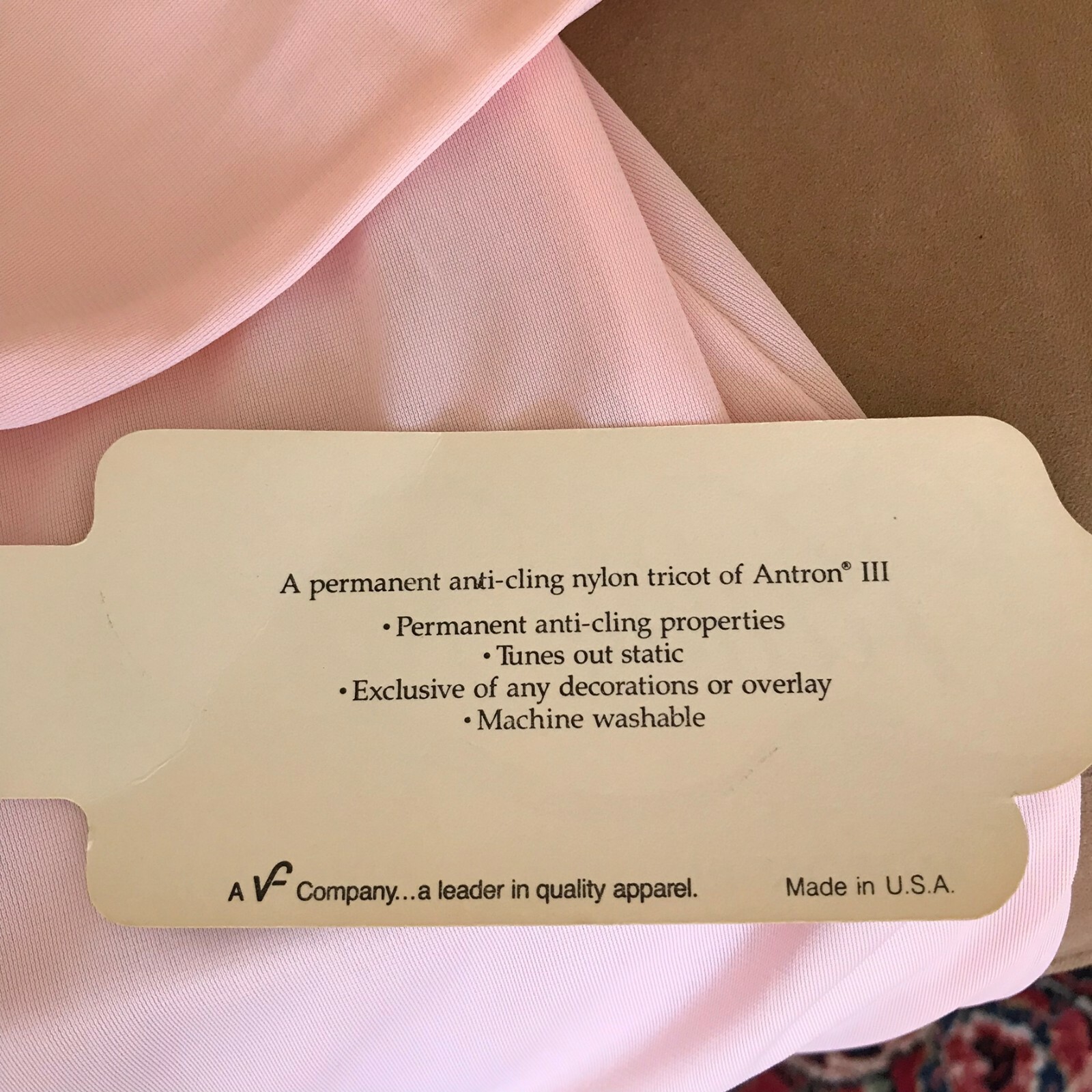 NWT Vintage Vanity Fair Pink Robe Button Up Silky Antron III Anti-Cling XS *Read