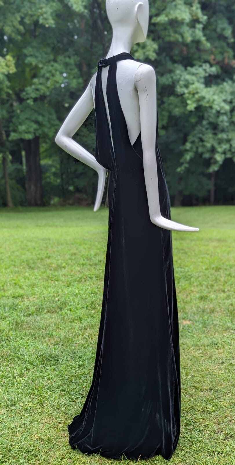 ALLURING 1930’S BLACK SILK VELVET LONG DRESS W OPEN DOUBLE STRAP BACK