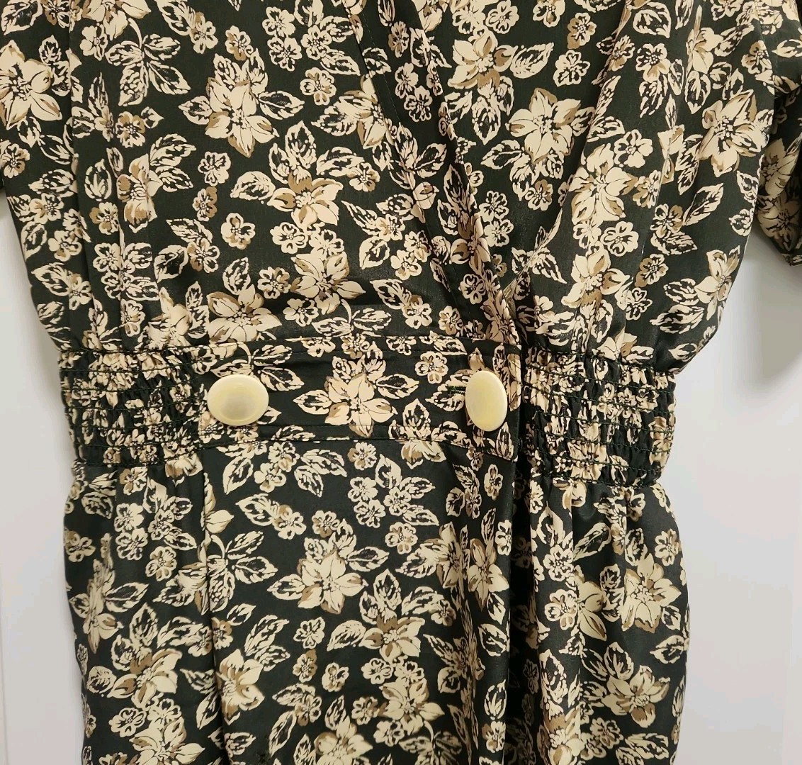 Classics by Leslie Fay Wrap-Around Dress ~ Green Beige Floral Print ~ Size 12