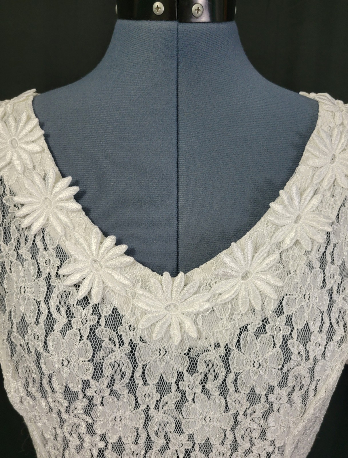 Vtg Dawn Joy Fashions White Lace Fit & Flare Dress w Flutter Sleeves Size 9/10
