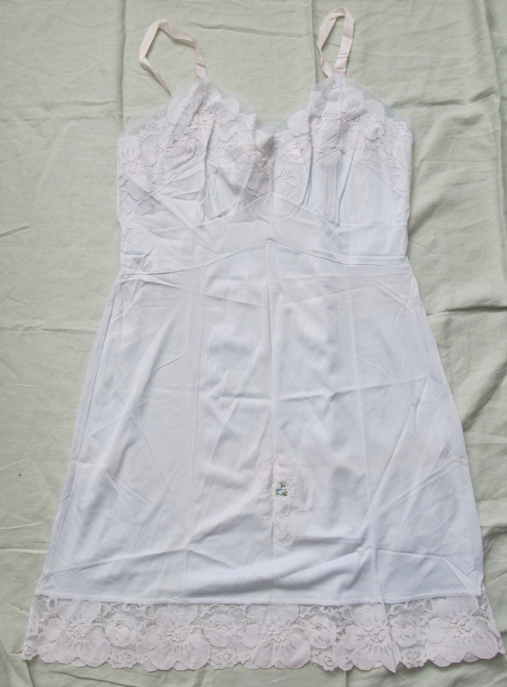 Vintage 50’s blue & lace Acetate dress slip classic pin-up bombshell