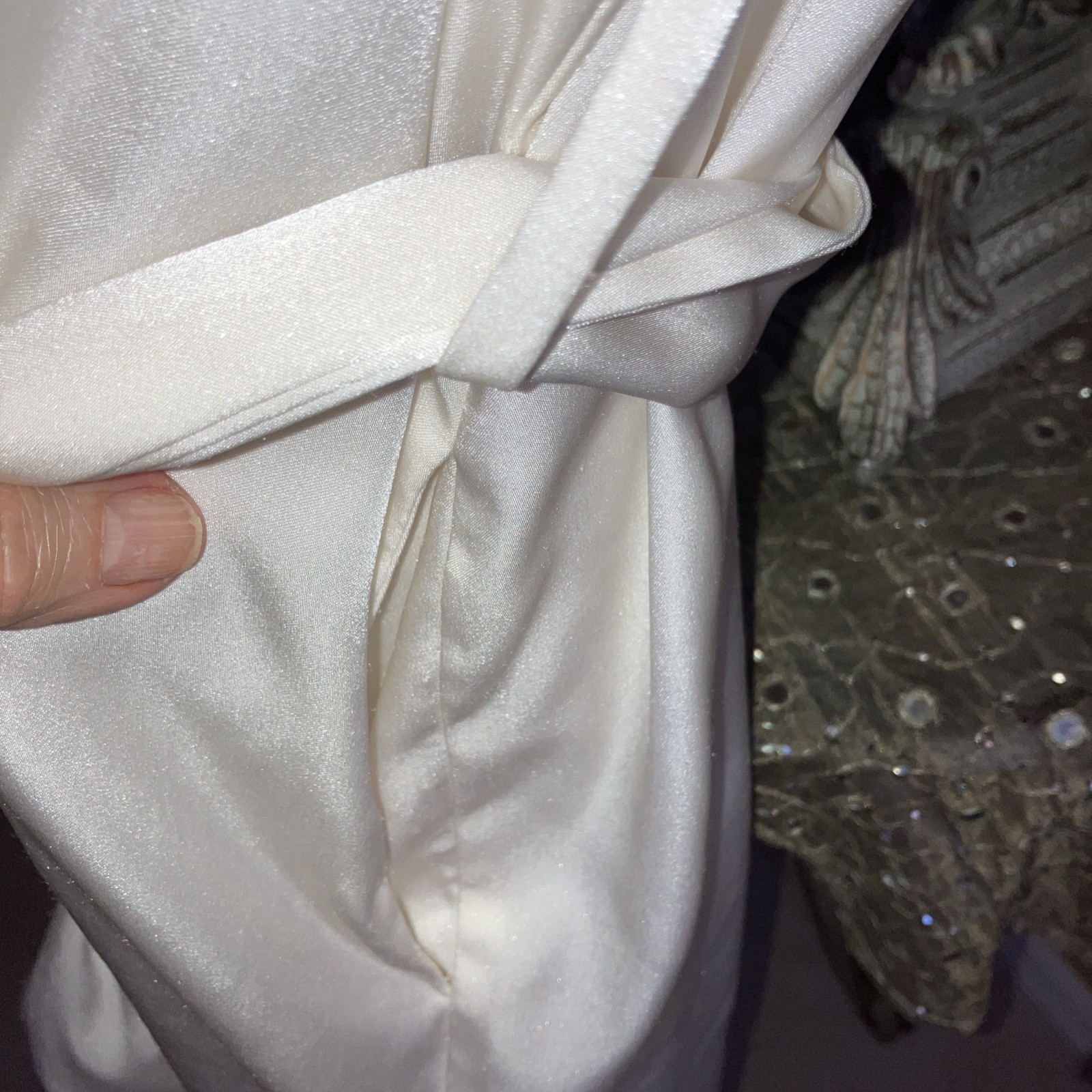 Fernando Sanchez Robe Short Cream/ White Trim Pockets. Belt Med