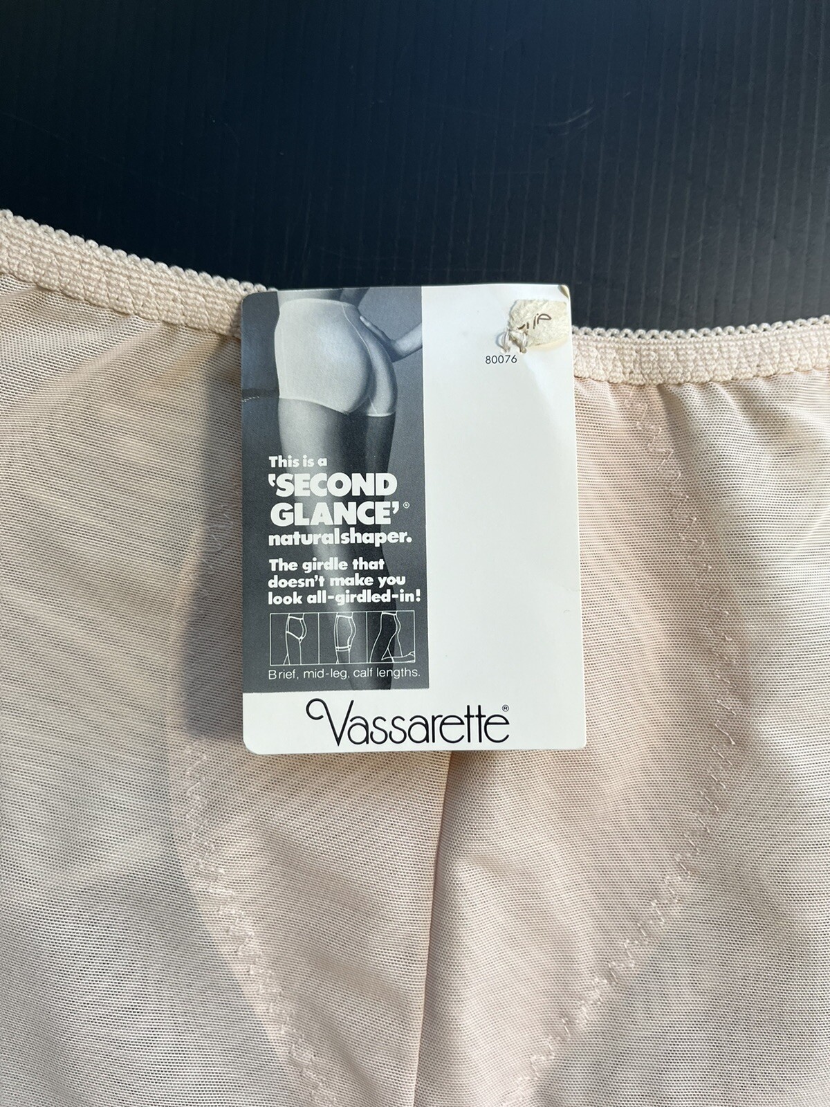 NOS VASARETTE ‘SECOND GLANCE’ CALF LENGTH GIRDLE SIZE MEDIUM NUDE DACRON LYCRA