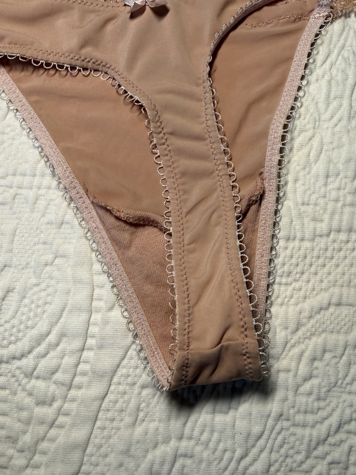VINTAGE Victorias Secret DREAM ANGELS Thong Panties sz SMALL (2009)
