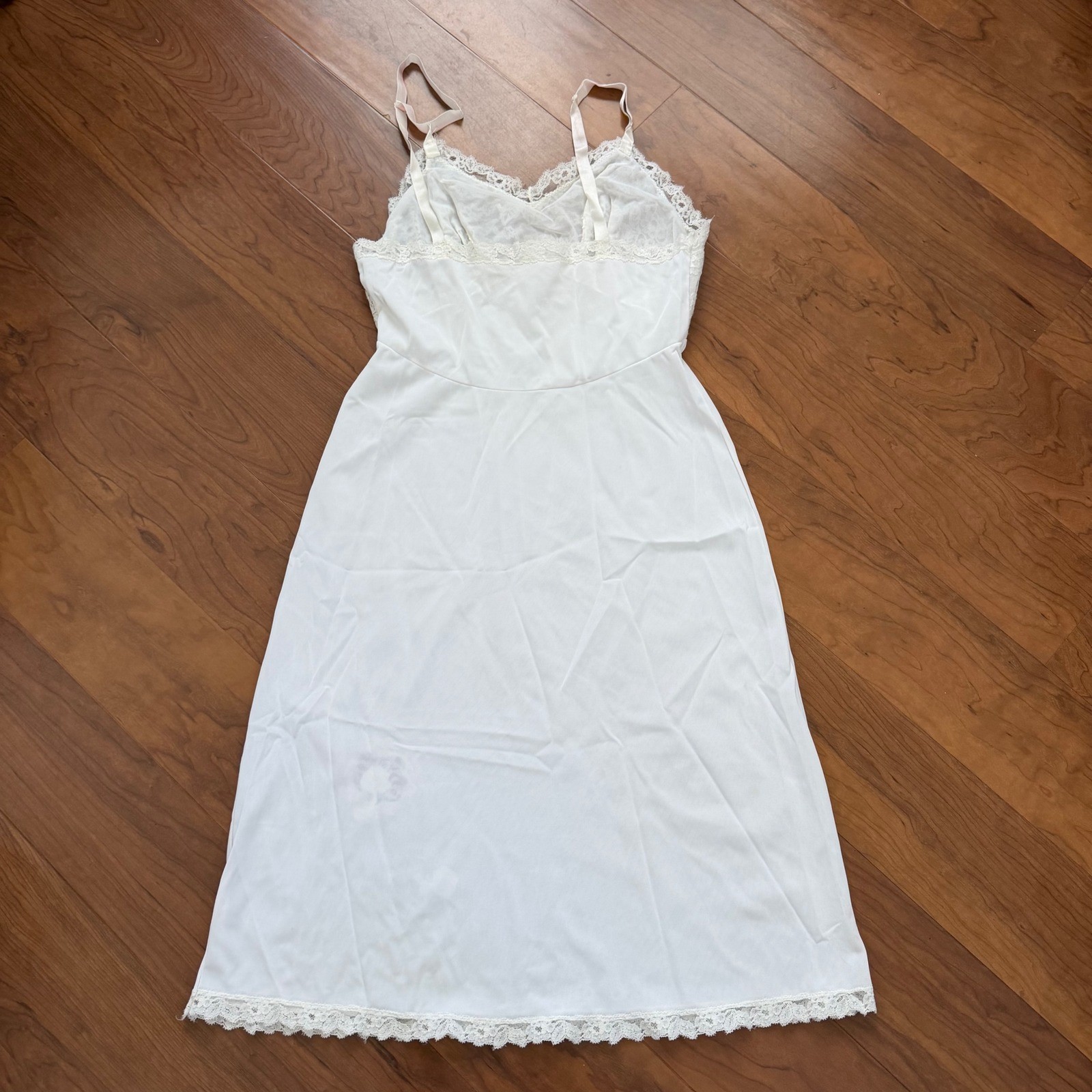 Vintage Charmode Cut Out Lace Floral Sheer Bridal Nightgown White Dress Slip 34