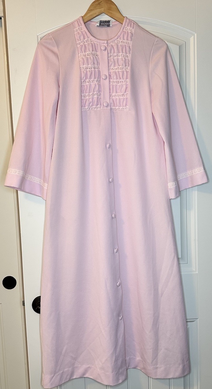 VTG S PINK Gossamer Artemis Nylon Button front Peignoir Robe for nightgown lace