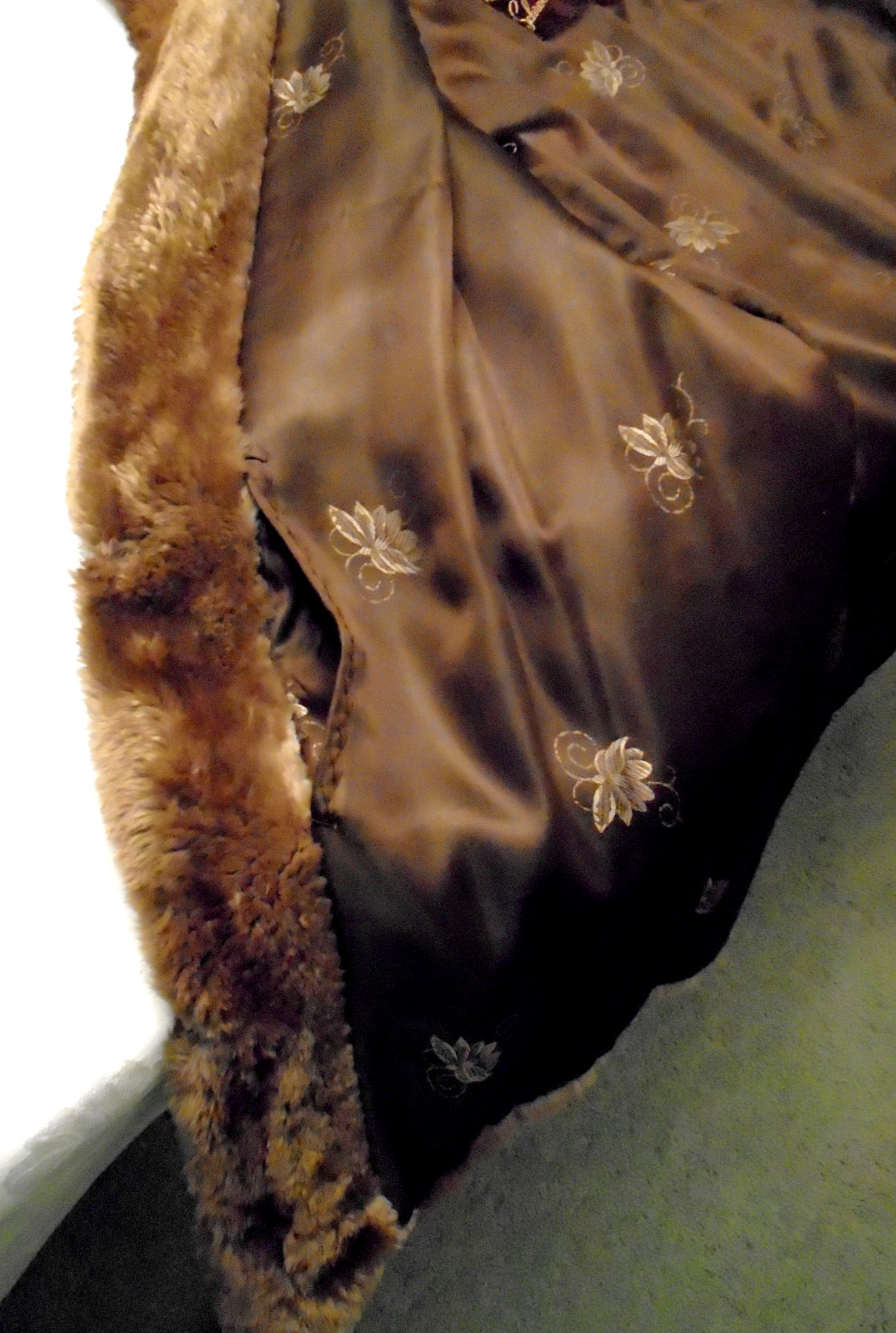 1950’s LADY’S FUR COAT Medium Brown Mouton Stroller Schroeder& Taylor Fine Furs