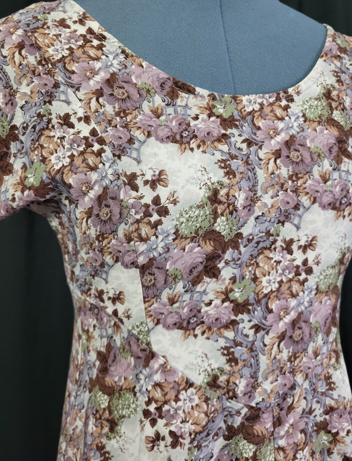 Vintage All That Jazz Muted Grey/Purple/Blue Floral Fit & Flare Dress Size XS?