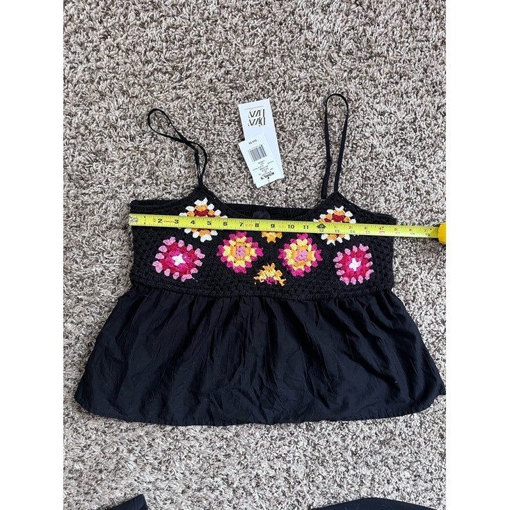 Dizzy Lizzy Crochet Floral Granny Square Camisole Top Black Large NWT