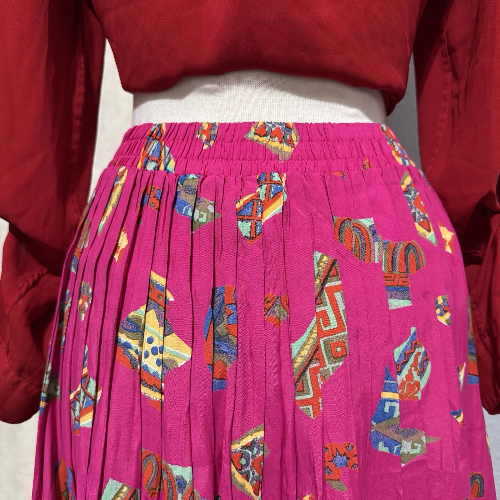 Vintage Melrose Dresses Pink Tribal Print Knee Length Pleated Skirt Size S
