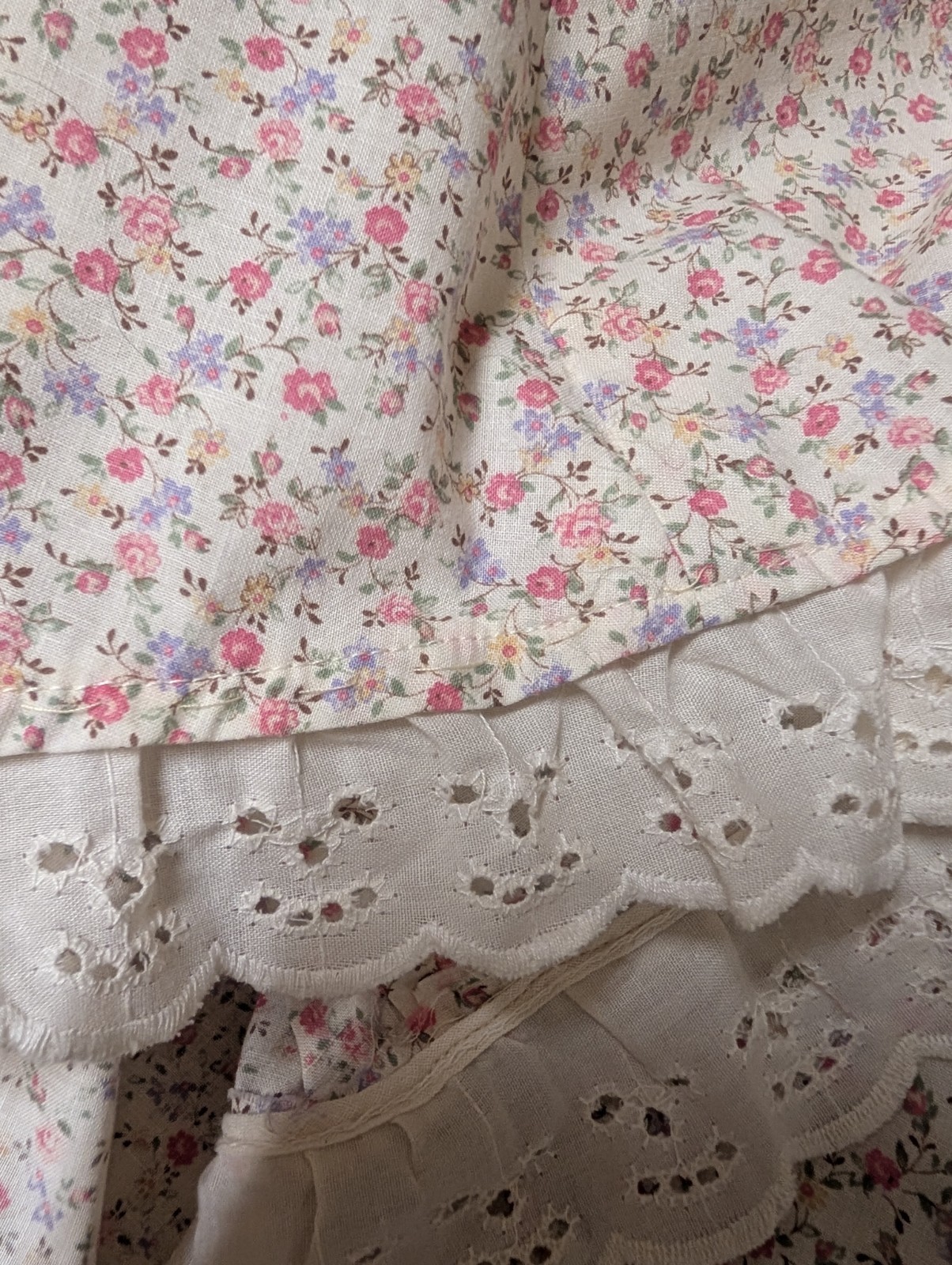 Vintage 40’s 50’s Tiny Floral Prairie House Dress Crochet Collar Chore Flaws S