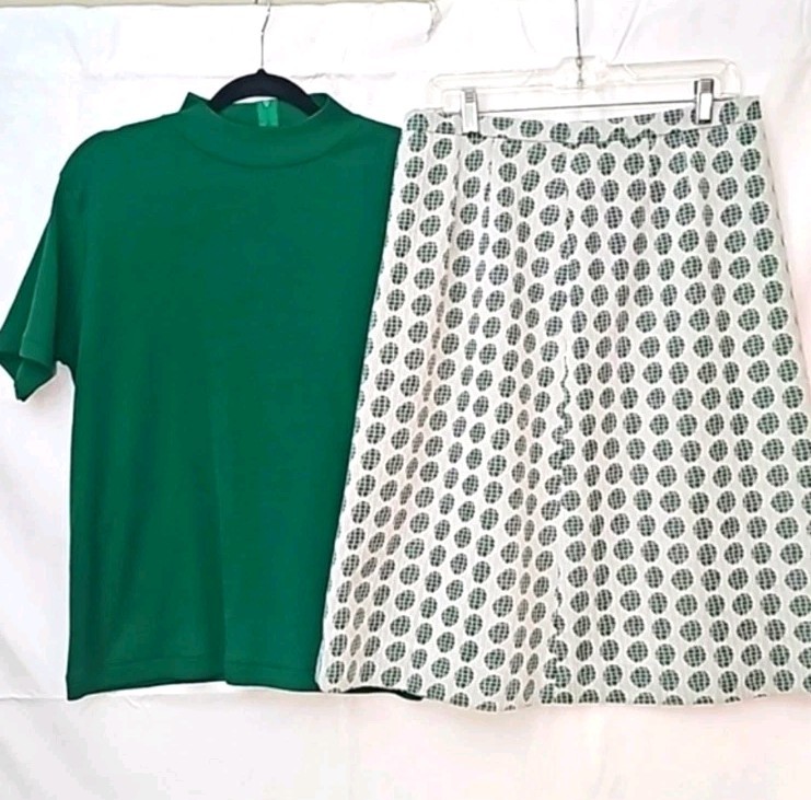 Vtg 60s Top Skirt Outfit Set Women’s Large Cute Green Mockneck