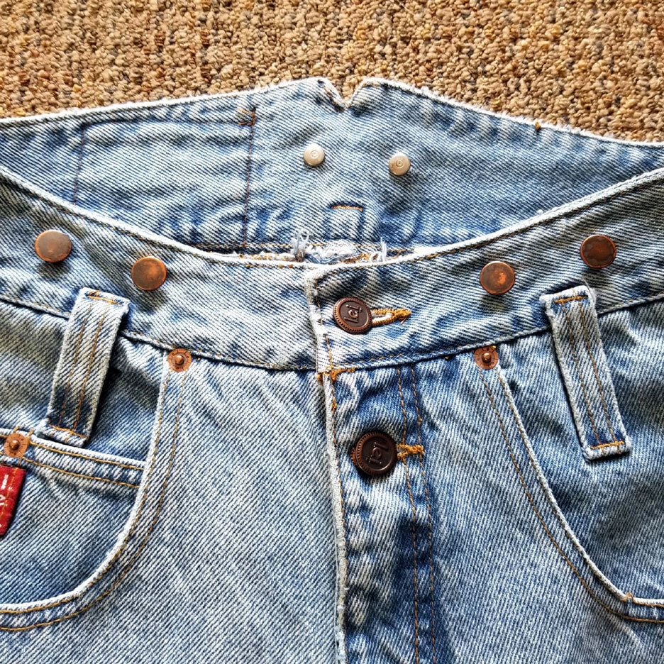 Seldom Seen 1970s Vintage L.e.i. High Waisted Rivet-Suspender Jeans 28.5″.