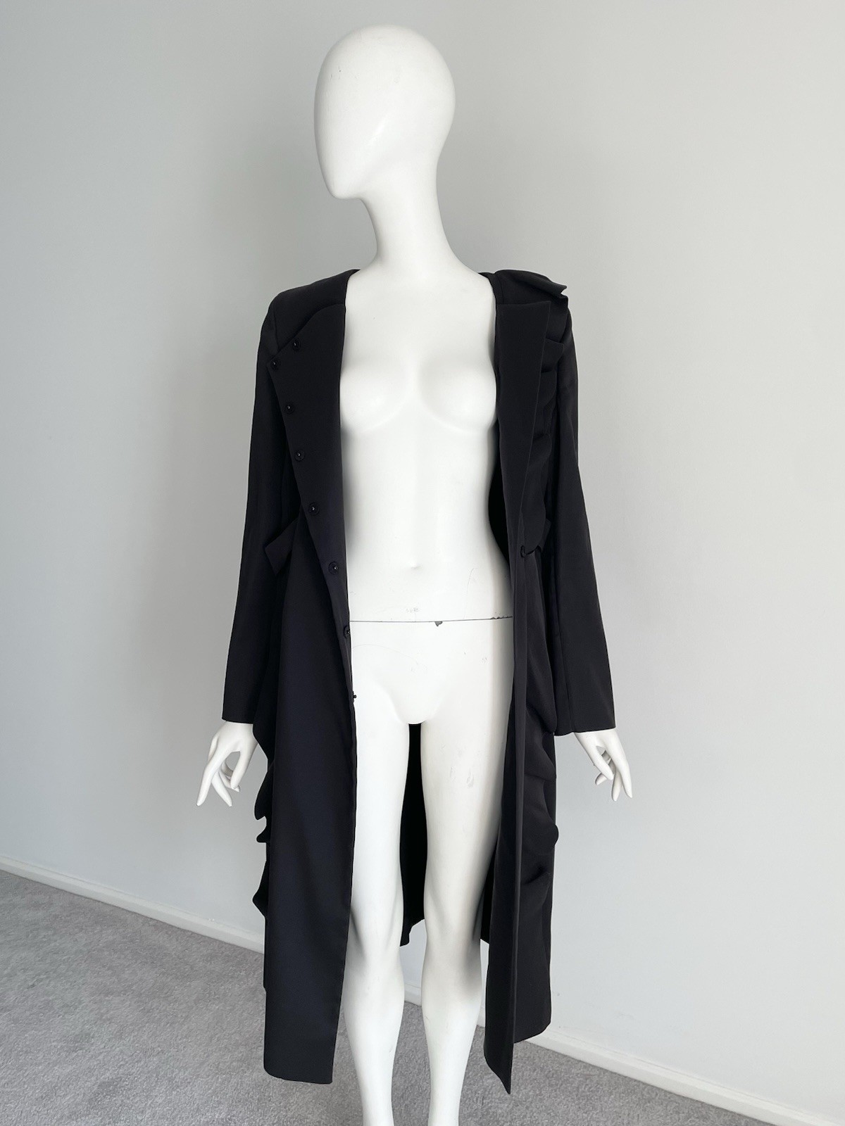 Prada Fall 2008 Runway Look #2 Coat Long Black Ruffle Women’s Size 44 Designer