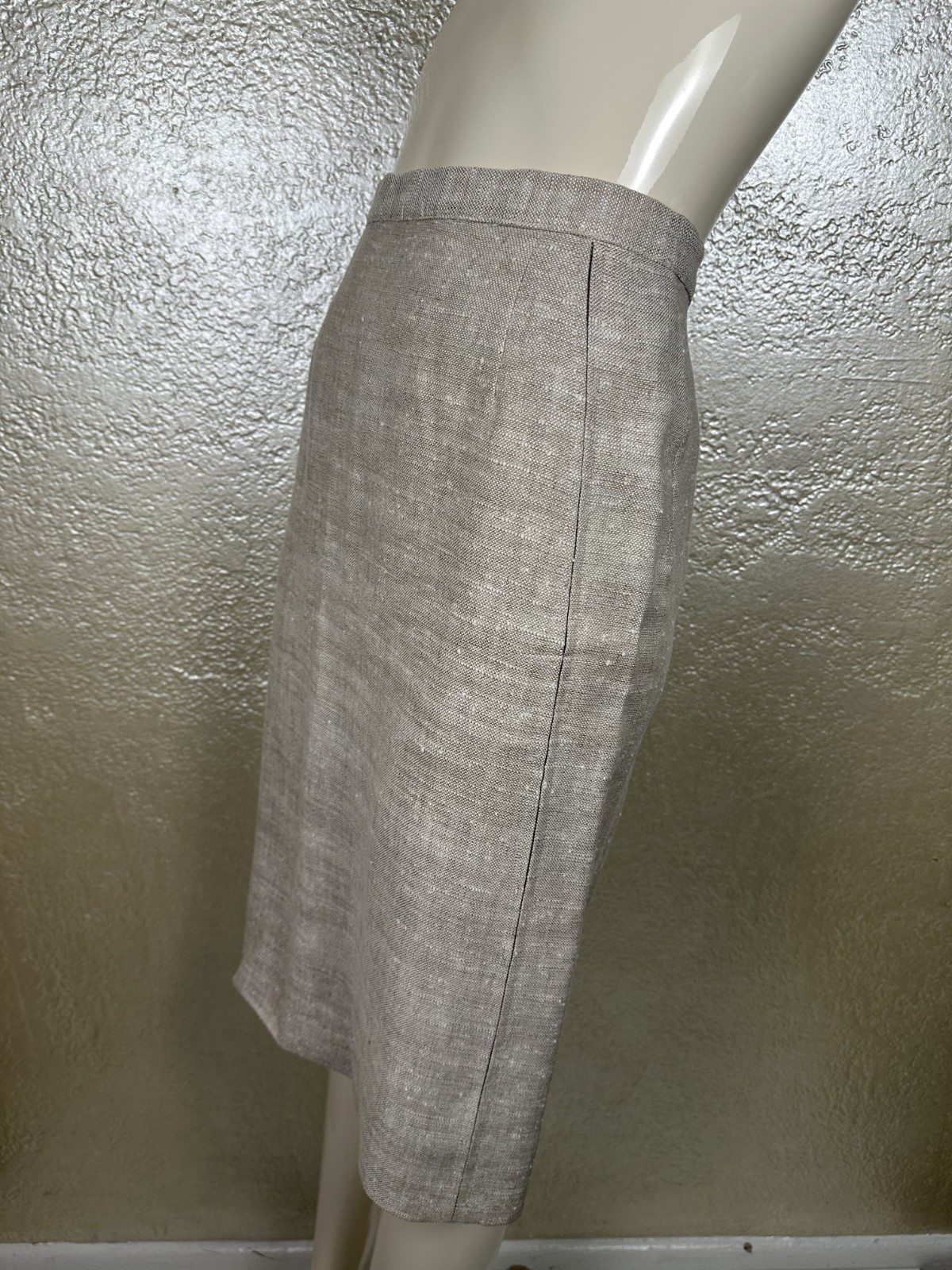 Vintage 1960’s Ladies JUNIOR SOPHISTICATES Tan Linen Two Piece Skirt Suit Set