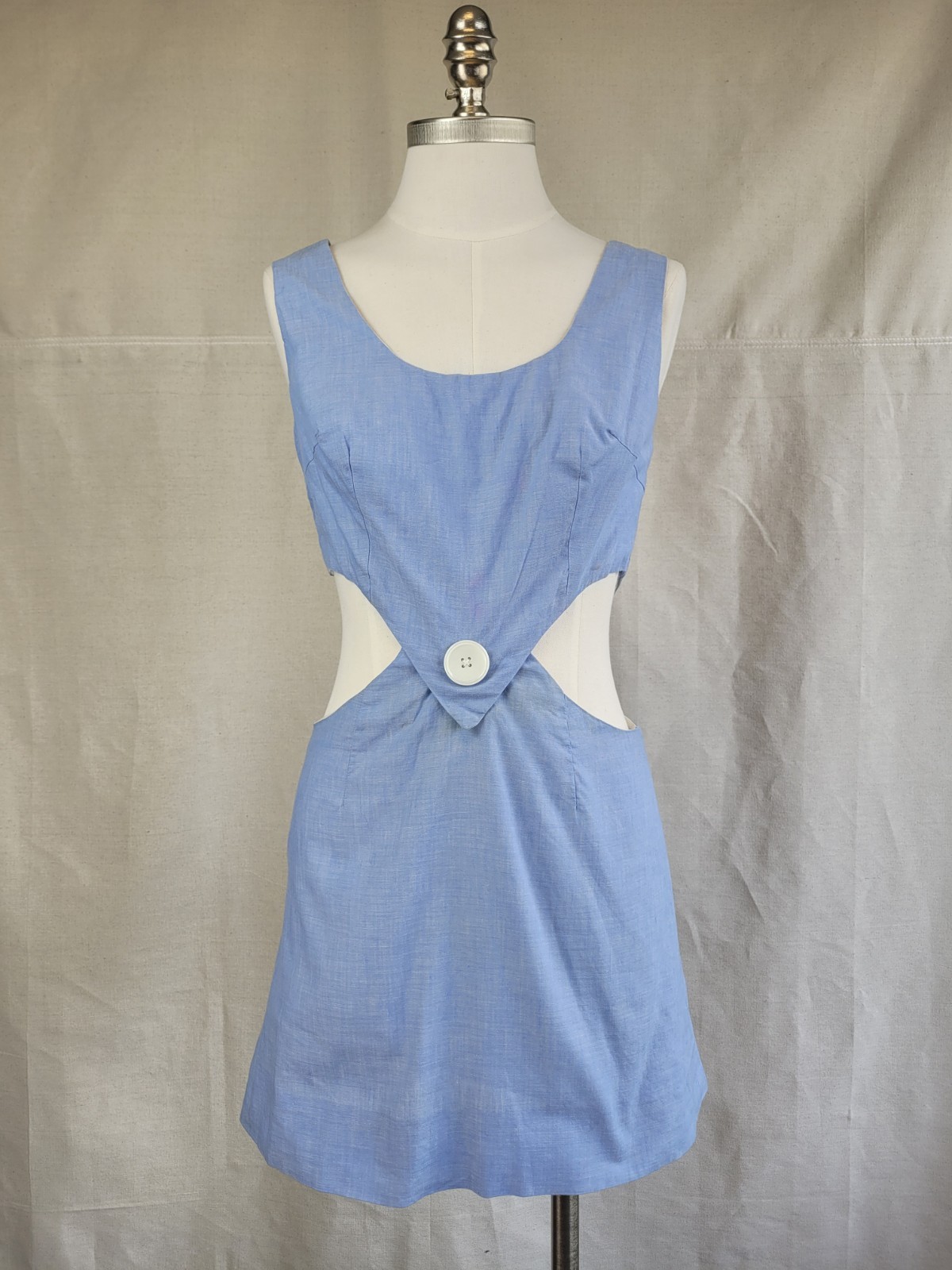 1970s Sexy sporty scoop neck mini dress with side cut outs Sz S Vintage