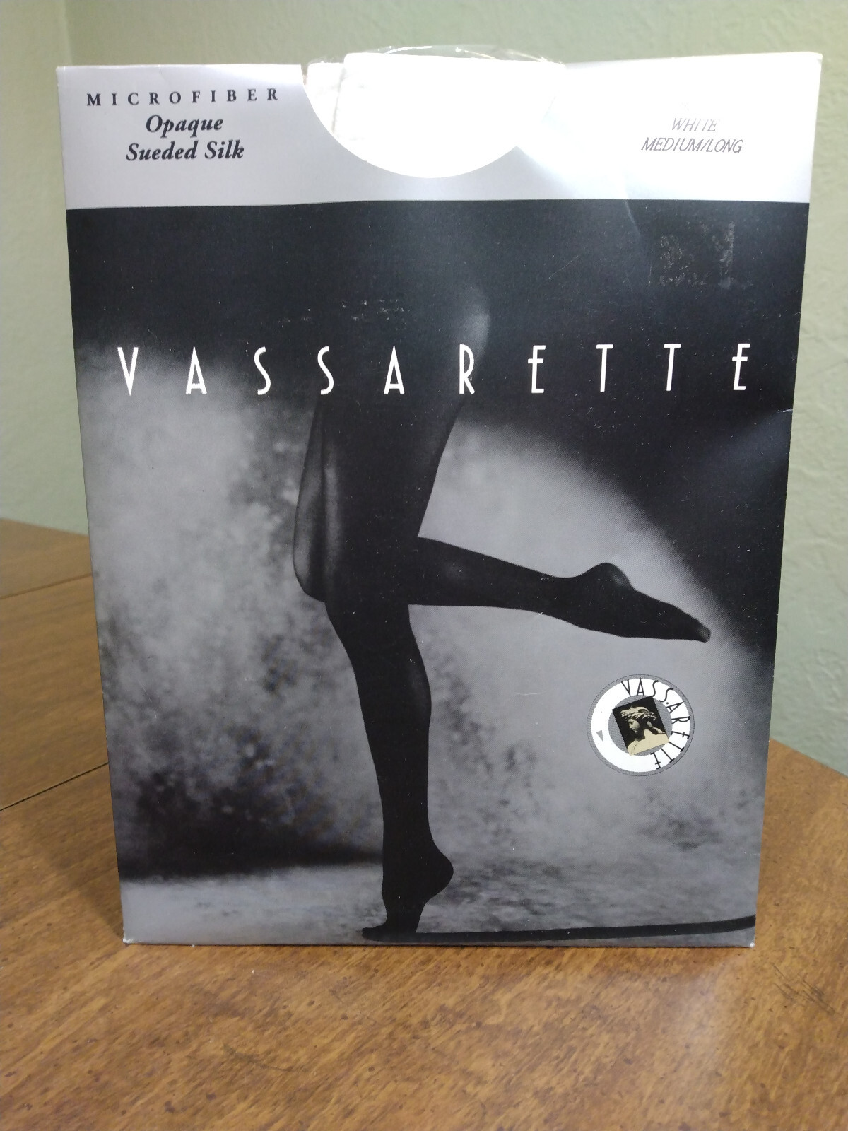 Vassarette Microfiber Opaque Sueded Silk Pantyhose White Med/Long NOS