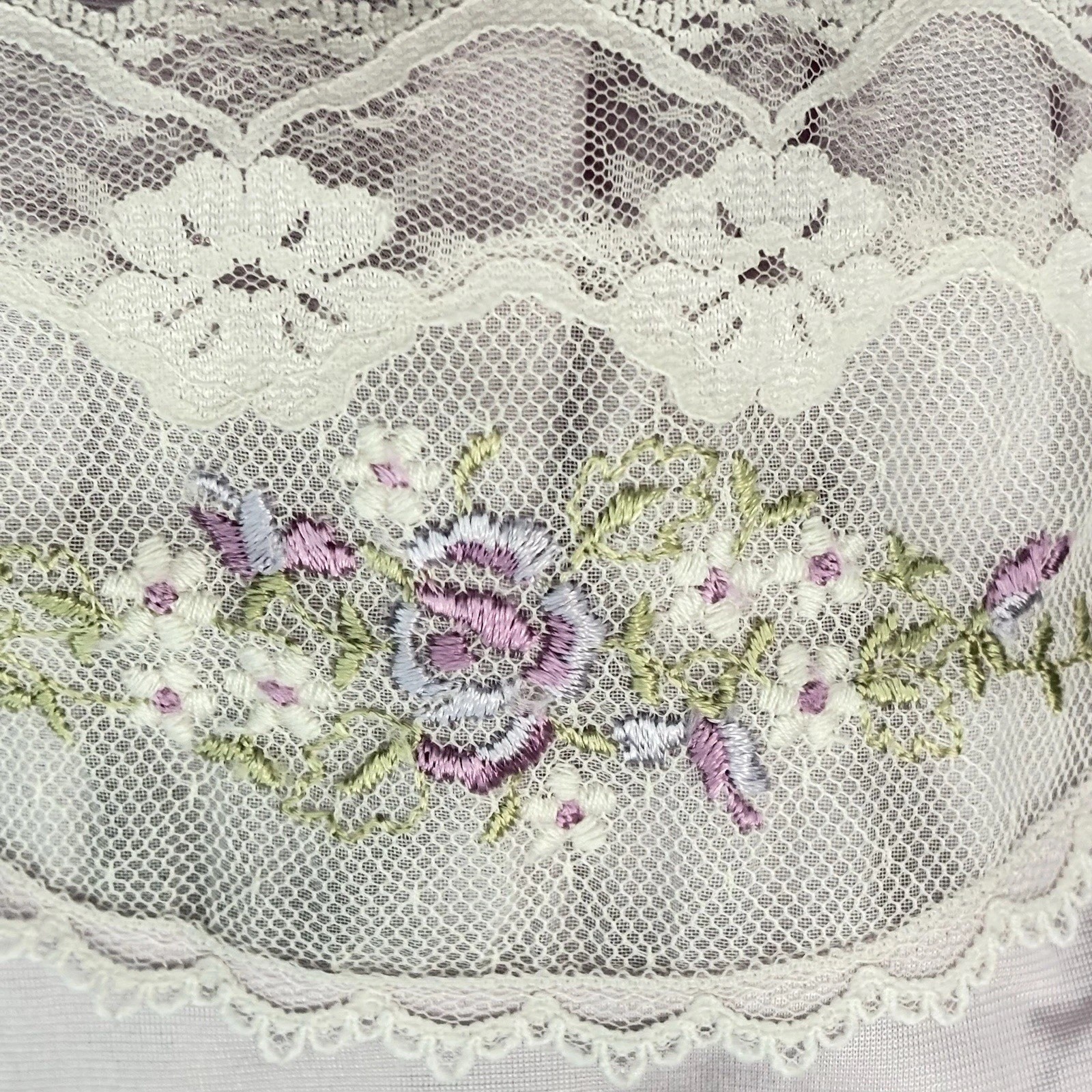 Vintage Lorraine Nightgown M Womens Lace Trim Spaghetti Strap Nylon USA Fits S/M