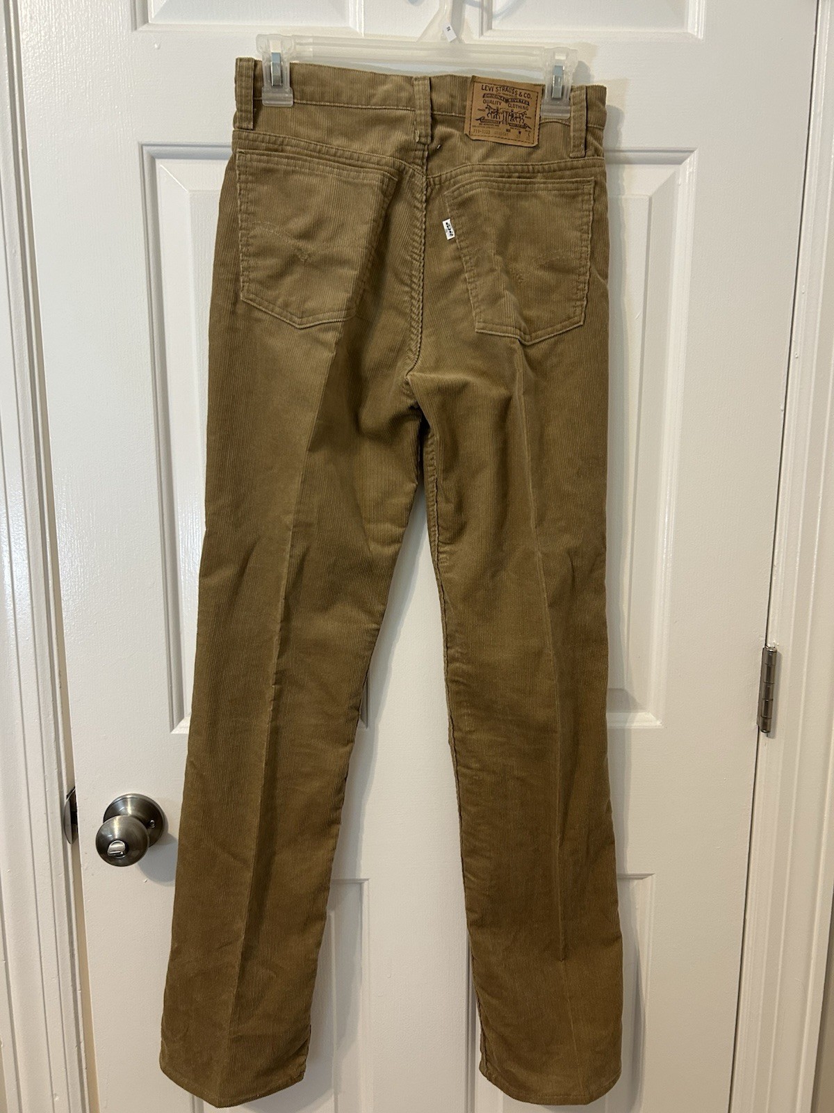 Levi’s 719 Vintage 70s/80’s Straight Leg Tan Corduroy Pants Student Fit 27×31