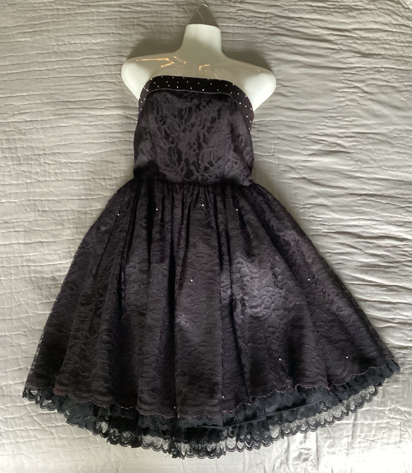 80’s EXPO Black Lace Beaded Party Dress