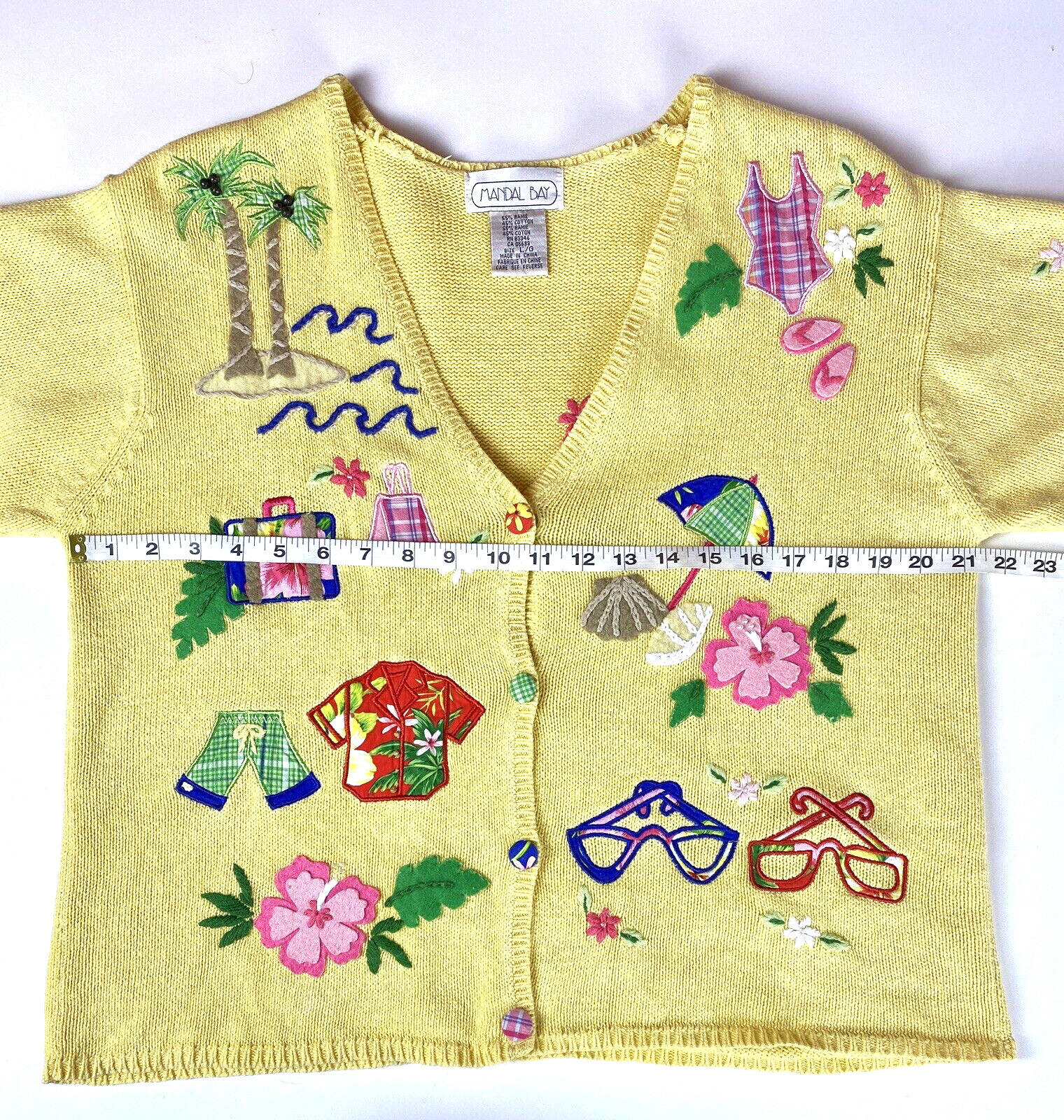 Sweater Size L Yellow Embroidered Mandal Bay Vintage Vacation In The Sun Theme