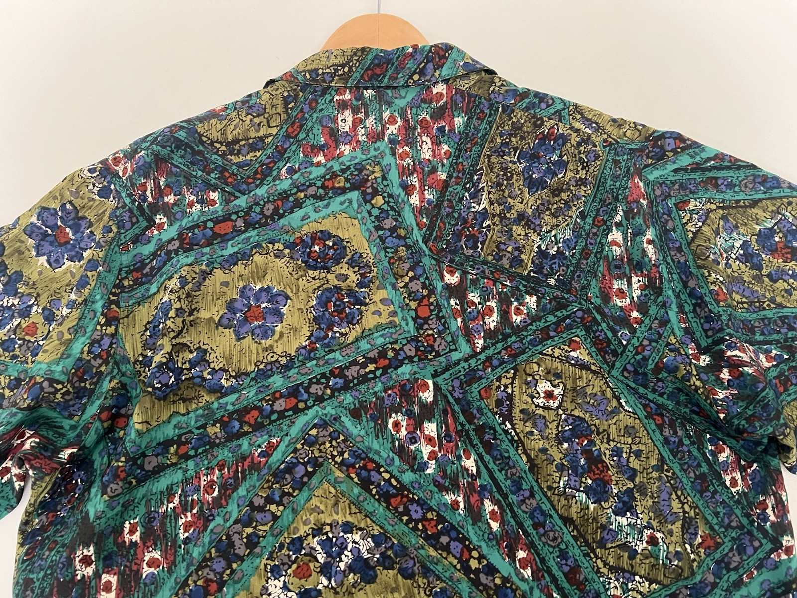 Vintage 80 LASSERRE Paris Floral Green Top Blouse Sz 44/12 US France Luxury Soft