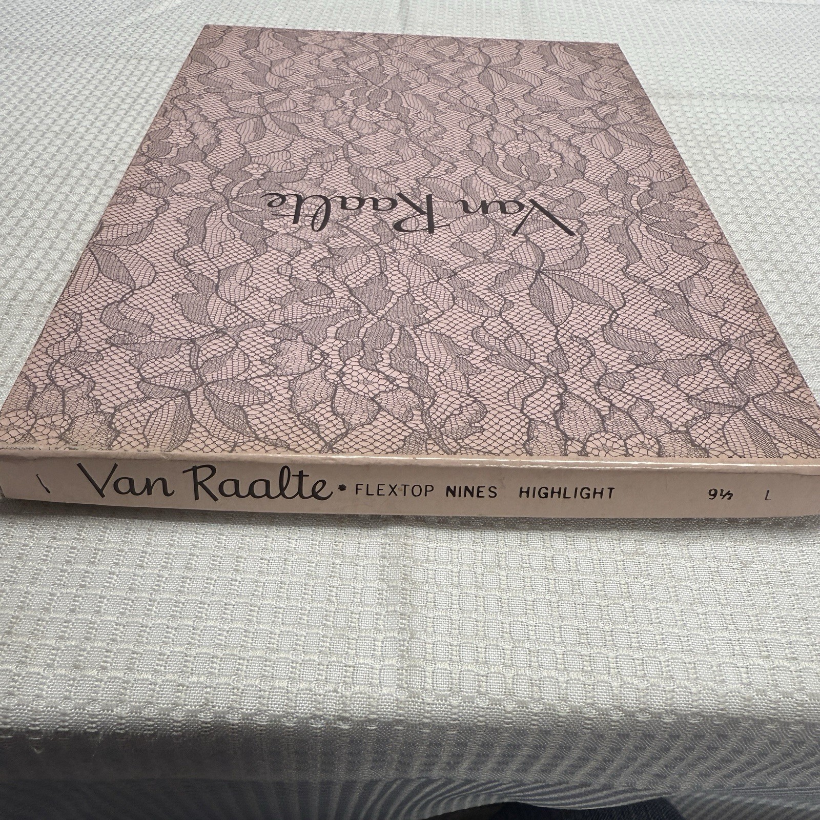 2-Vtg 50s VAN RAALTE Nines Highlight 9.5L Nylon Hose Stockings Seams New 1 Box