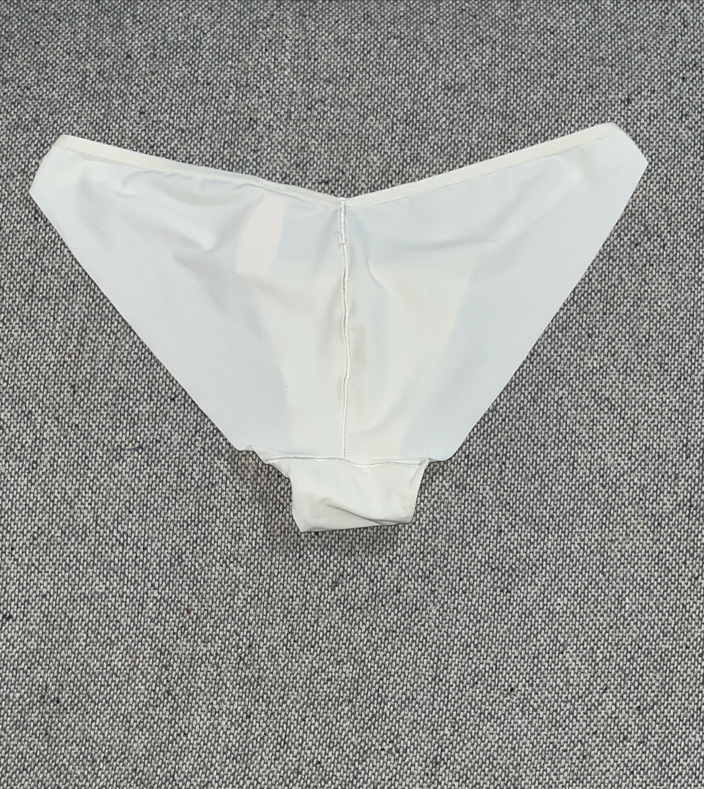 Victoria’s Secret Smooth Sexy Gold Rings Ivory String Bikini Sissy Panties L XL
