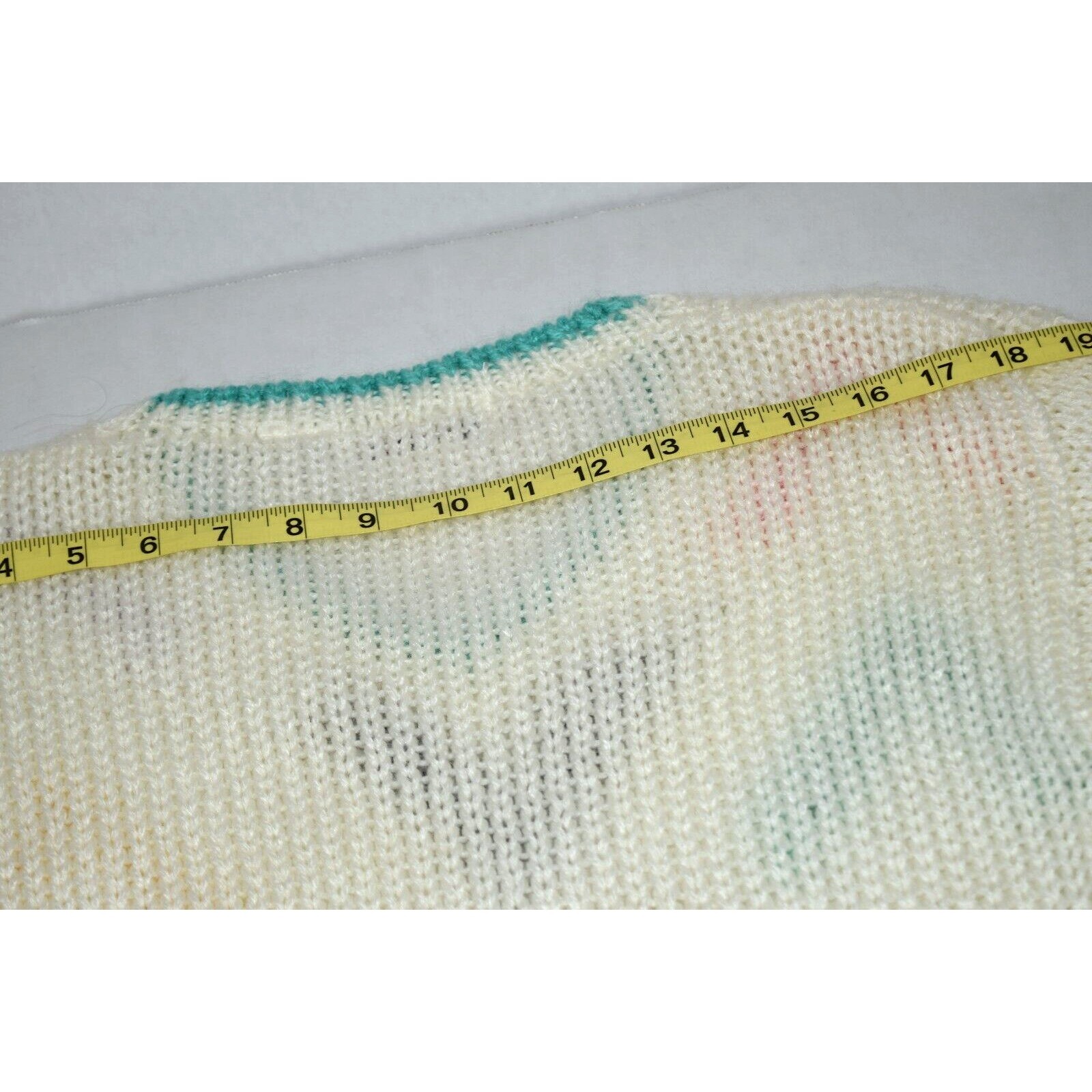 Vintage Sweater McGregor Size S/M 70s 80s White Knit Pastel Chevrons Pattern