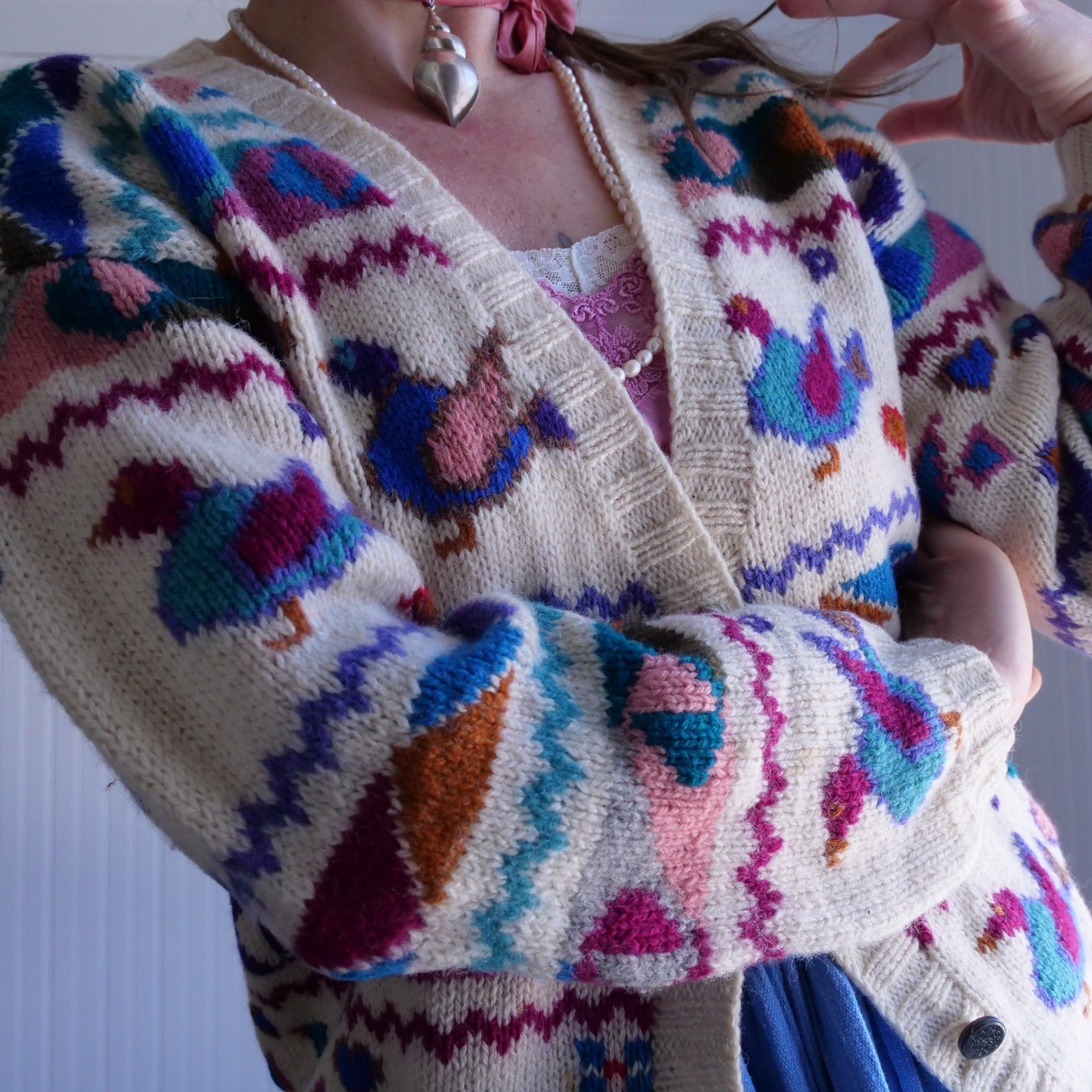 The sweetest vintage 90s Robert Scott Ltd. wool bird and heart cardigan