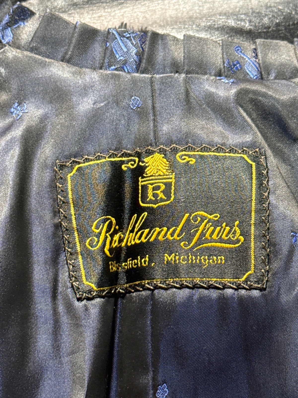 Vintage Black Ebony Mink Fur Cape | Rohland Furs Michigan | Old Hollywood Glam C