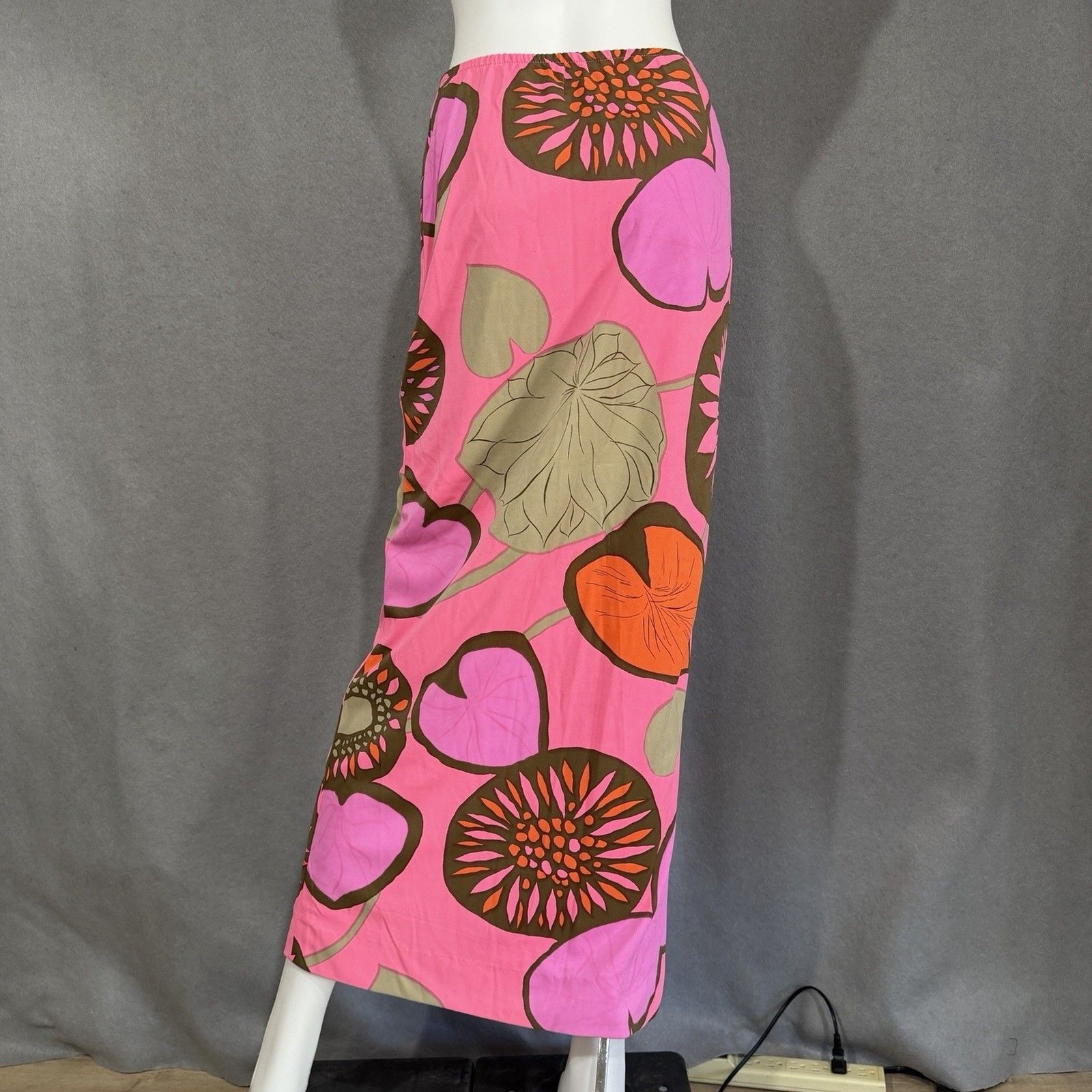 Vintage 1960’s Elisabeth Stewart Side Slit Vibrant Pink Skirt Mid Century Print